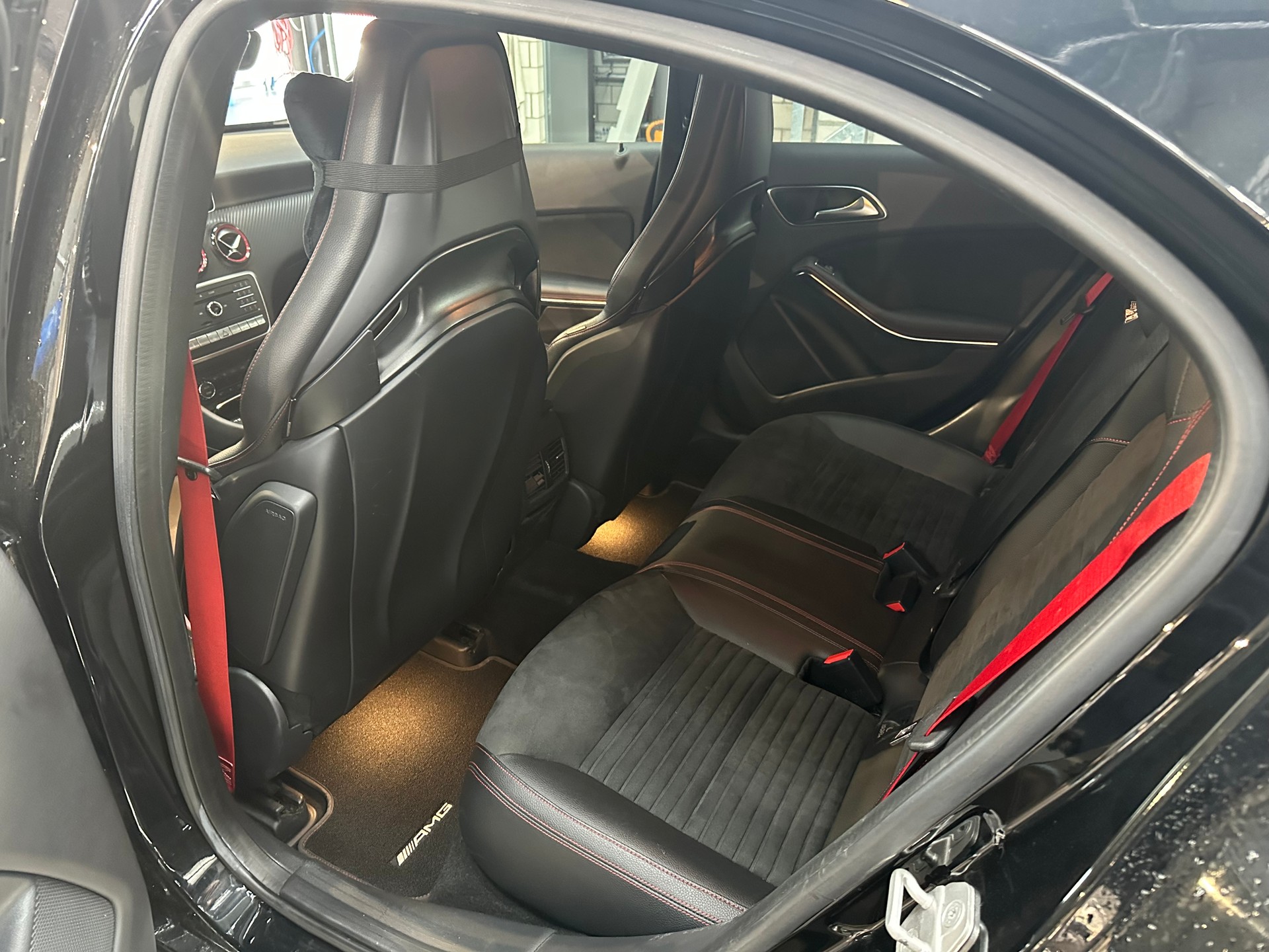 MERCEDES-BENZ A 45 AMG 4Matic Speedshift 7G-DCT-image-8