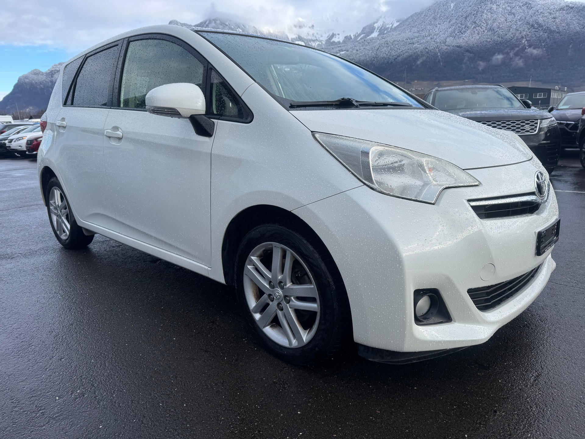 TOYOTA Verso-S 1.4 D-4D Linea Sol-showroom-element-2