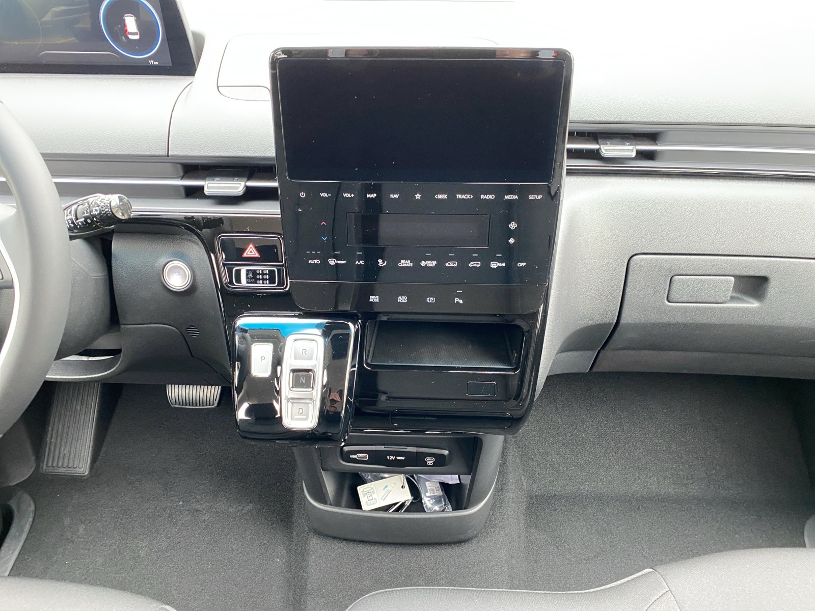 HYUNDAI Staria Wagon 1.6 GDi HEV Amplia-image-13
