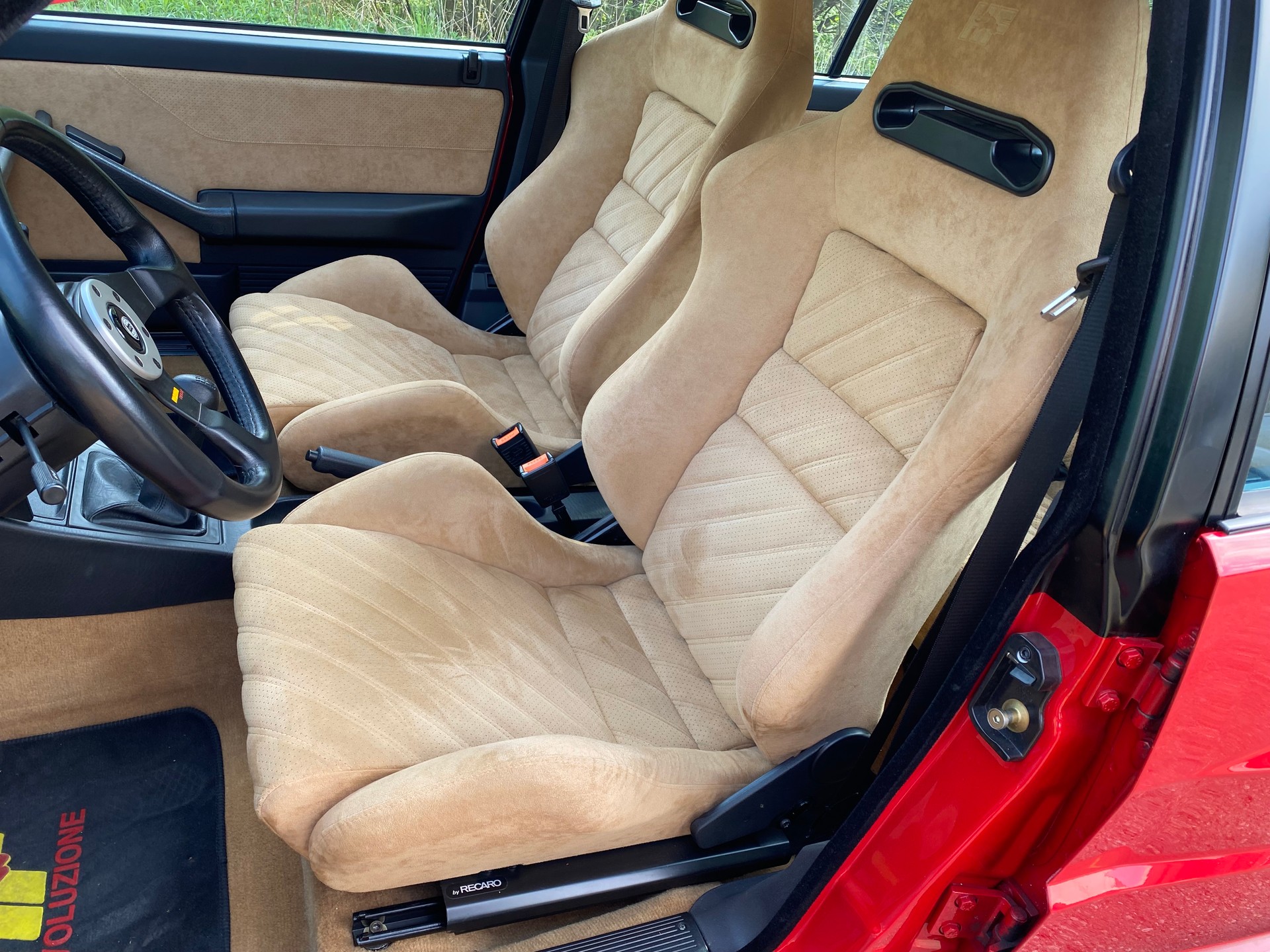 LANCIA Delta HF Integrale Evo II 16V-image-2