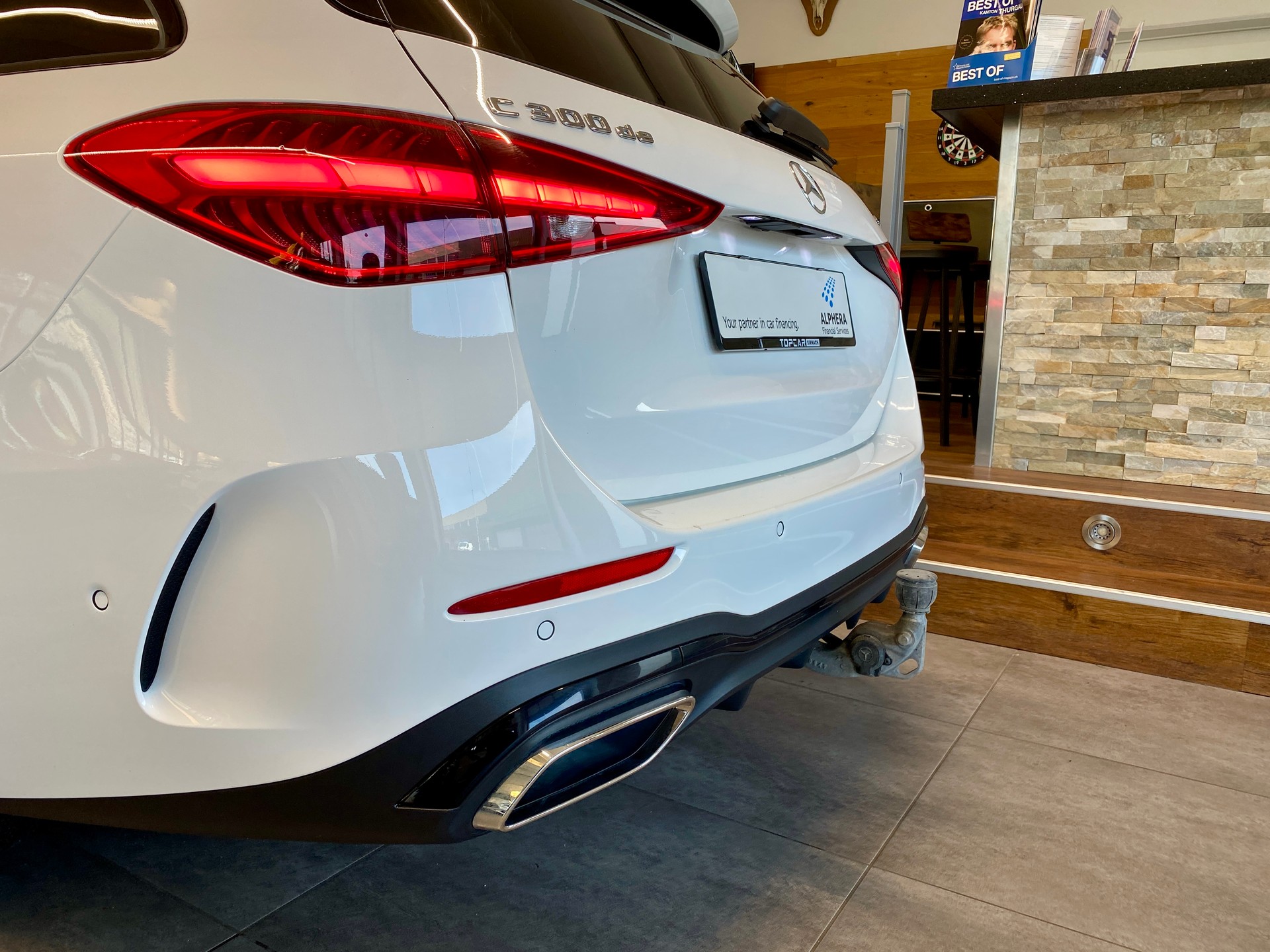 MERCEDES-BENZ C 300de T 4Matic AMG Line-image-5