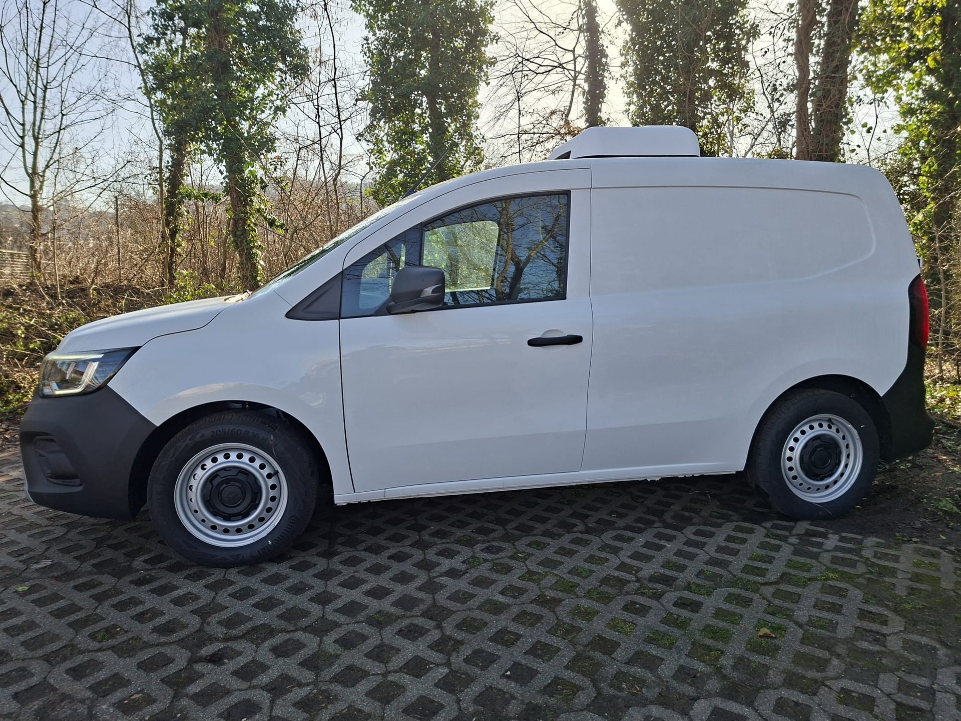 RENAULT Kangoo Van EV45 Standard 22kW Extra-showroom-element-3