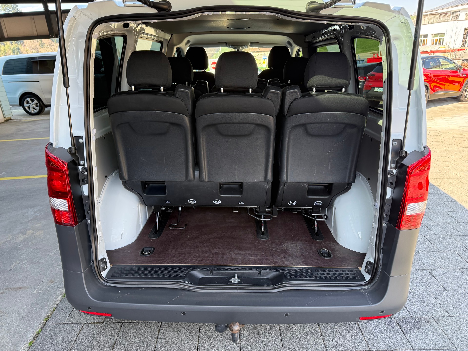 MERCEDES-BENZ Vito 116 CDI Base Tourer 9G-Tronic 8p-image-5