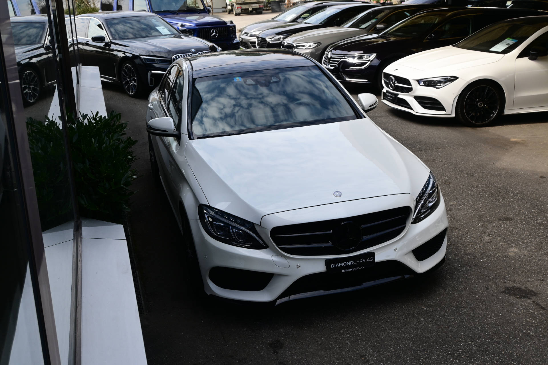 MERCEDES-BENZ C 300 AMG Line *Diamond Perlweiss*HUD*Pano*UVM.-showroom-element-2