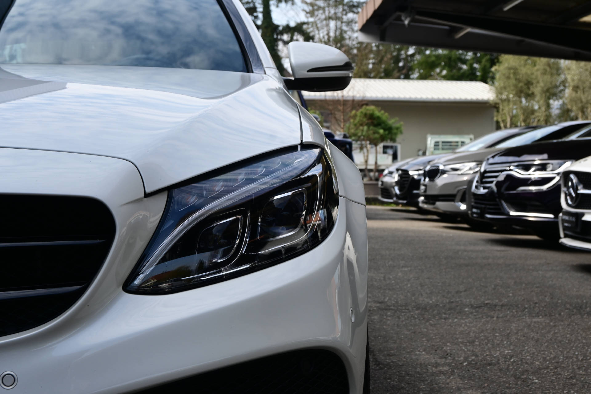 MERCEDES-BENZ C 300 AMG Line *Diamond Perlweiss*HUD*Pano*UVM.-showroom-element-3