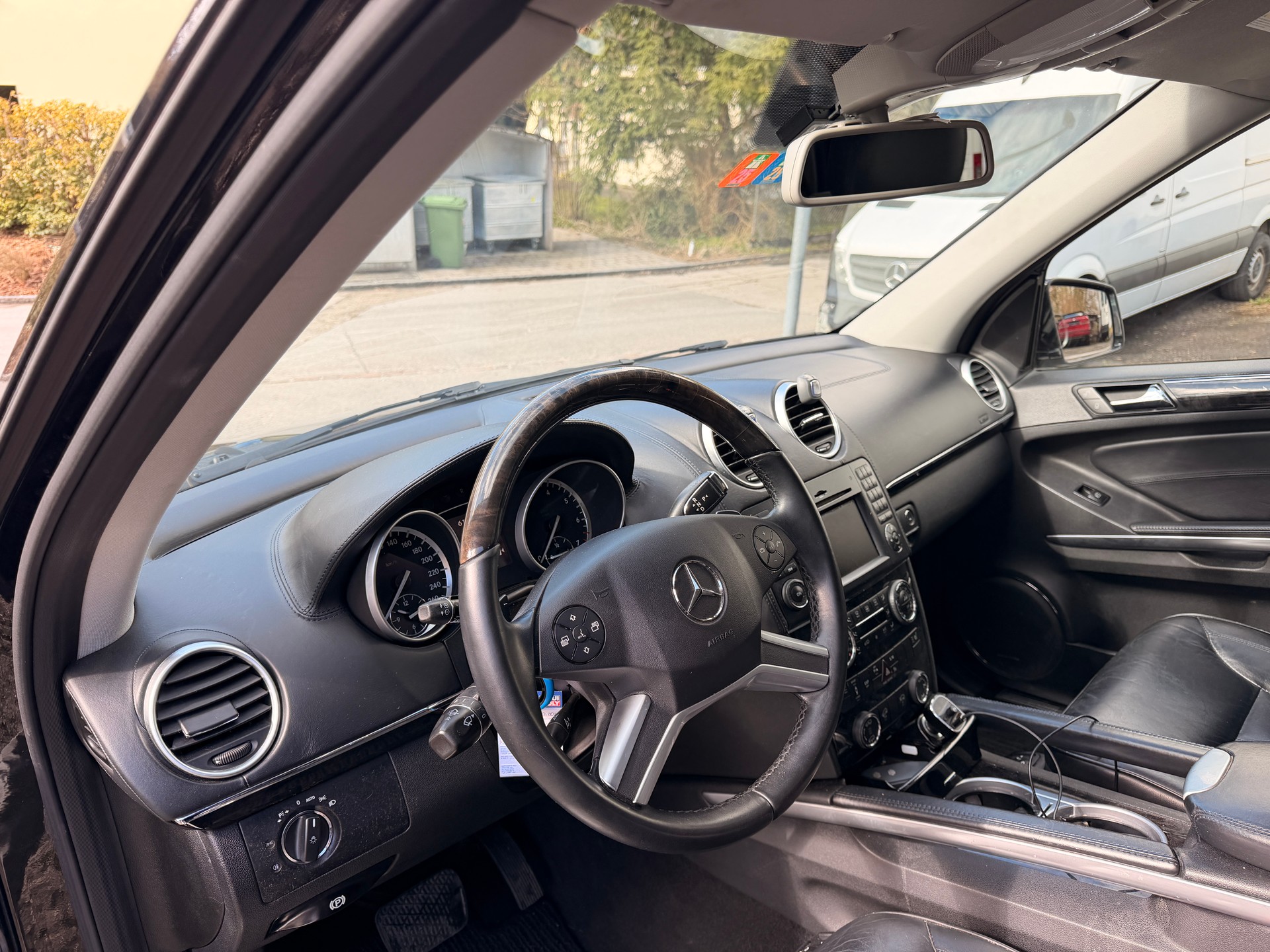 MERCEDES-BENZ GL 500 4Matic 7G-Tronic-image-6
