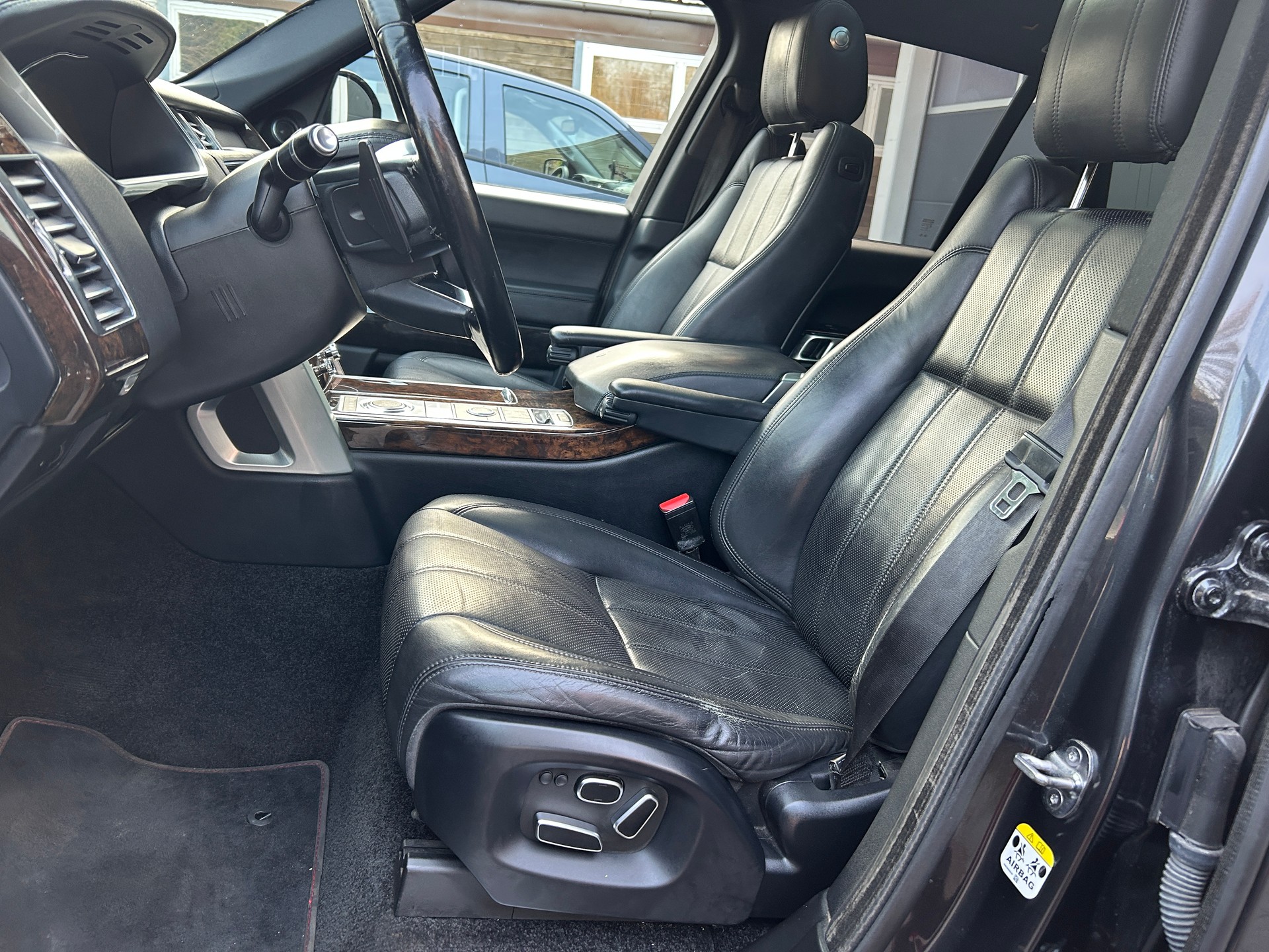 LAND ROVER Range Rover 4.4 SDV8 Autobiography Automatic-image-7