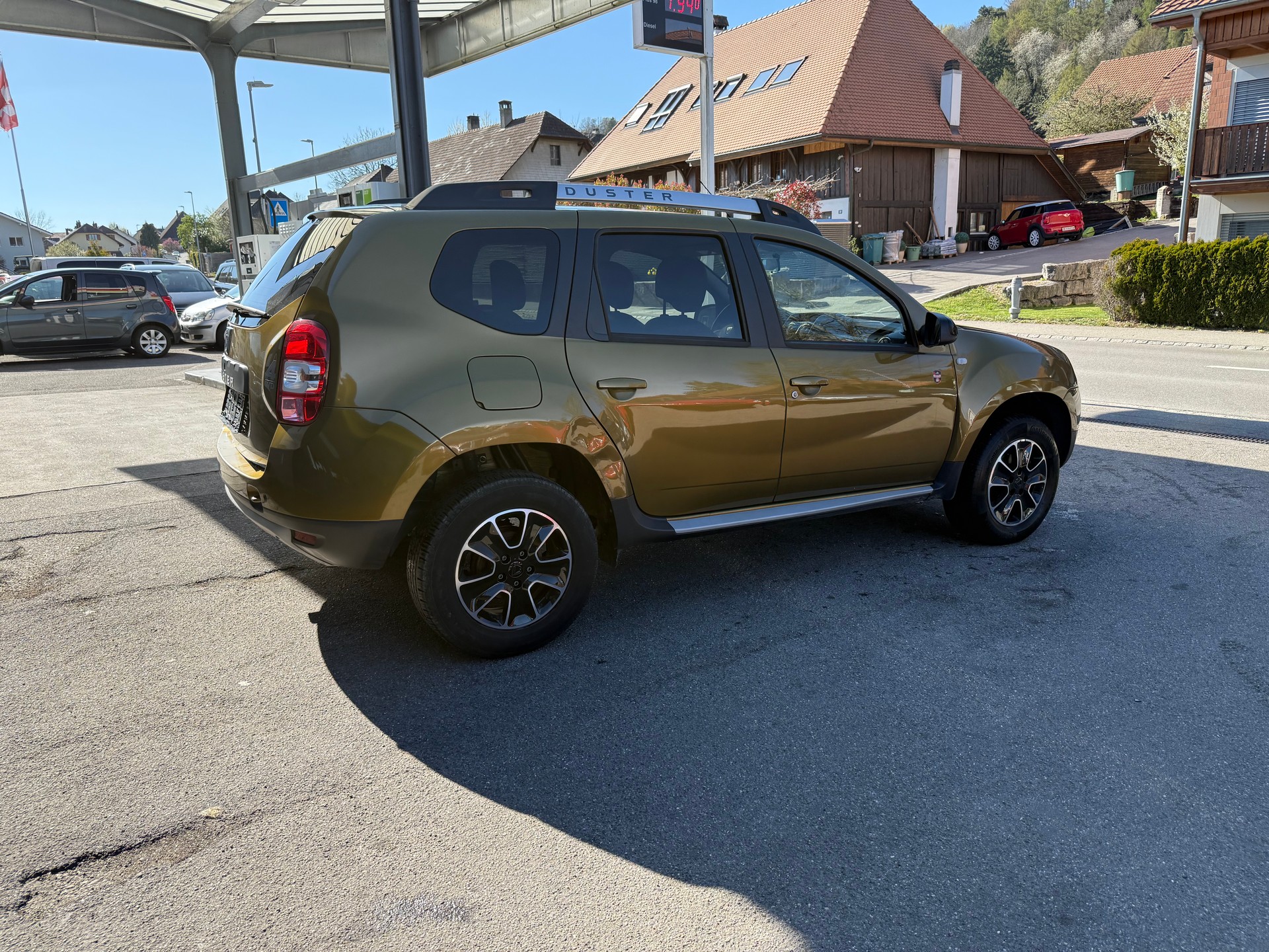 DACIA Duster 1.2 T Lauréate 4x4-image-2