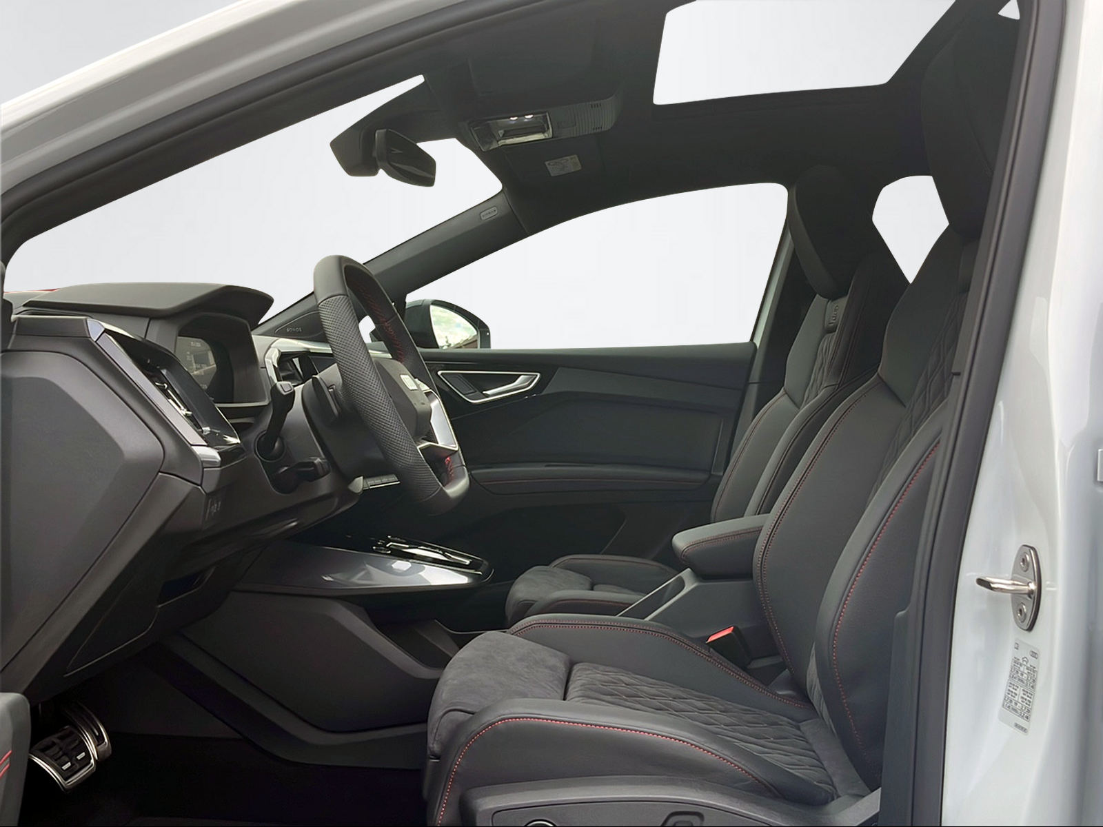 AUDI Q4 45 e-tron quattro-image-7