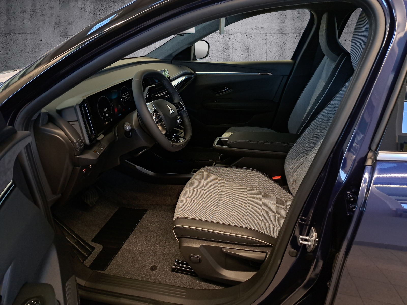 MITSUBISHI Eclipse Cross Intense+ BEV-image-9