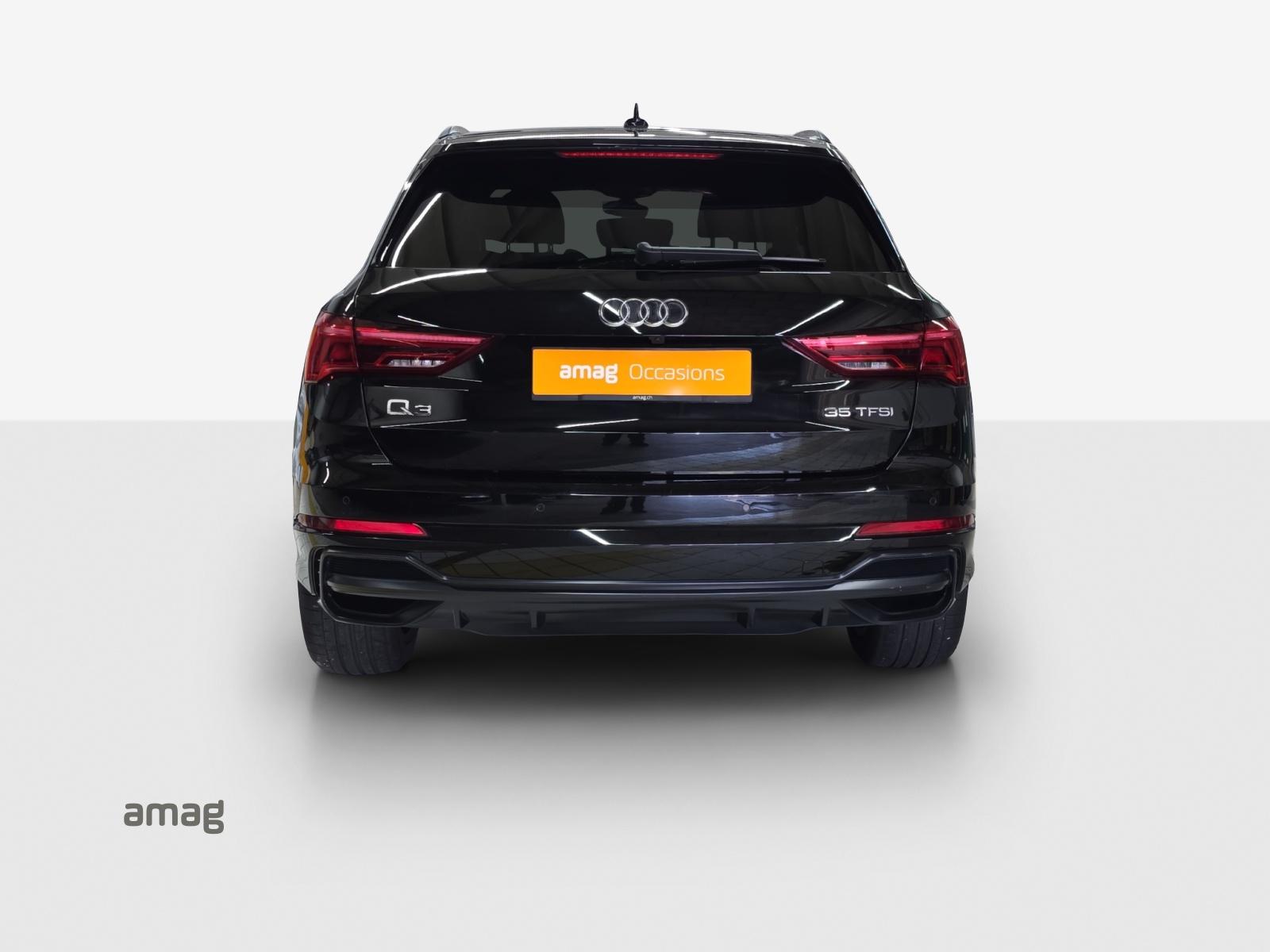 AUDI Q3 35 TFSI S line Attraction S-tronic-image-3