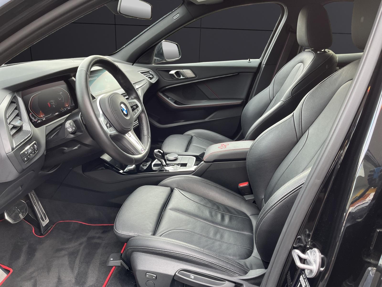BMW 128ti-showroom-element-1