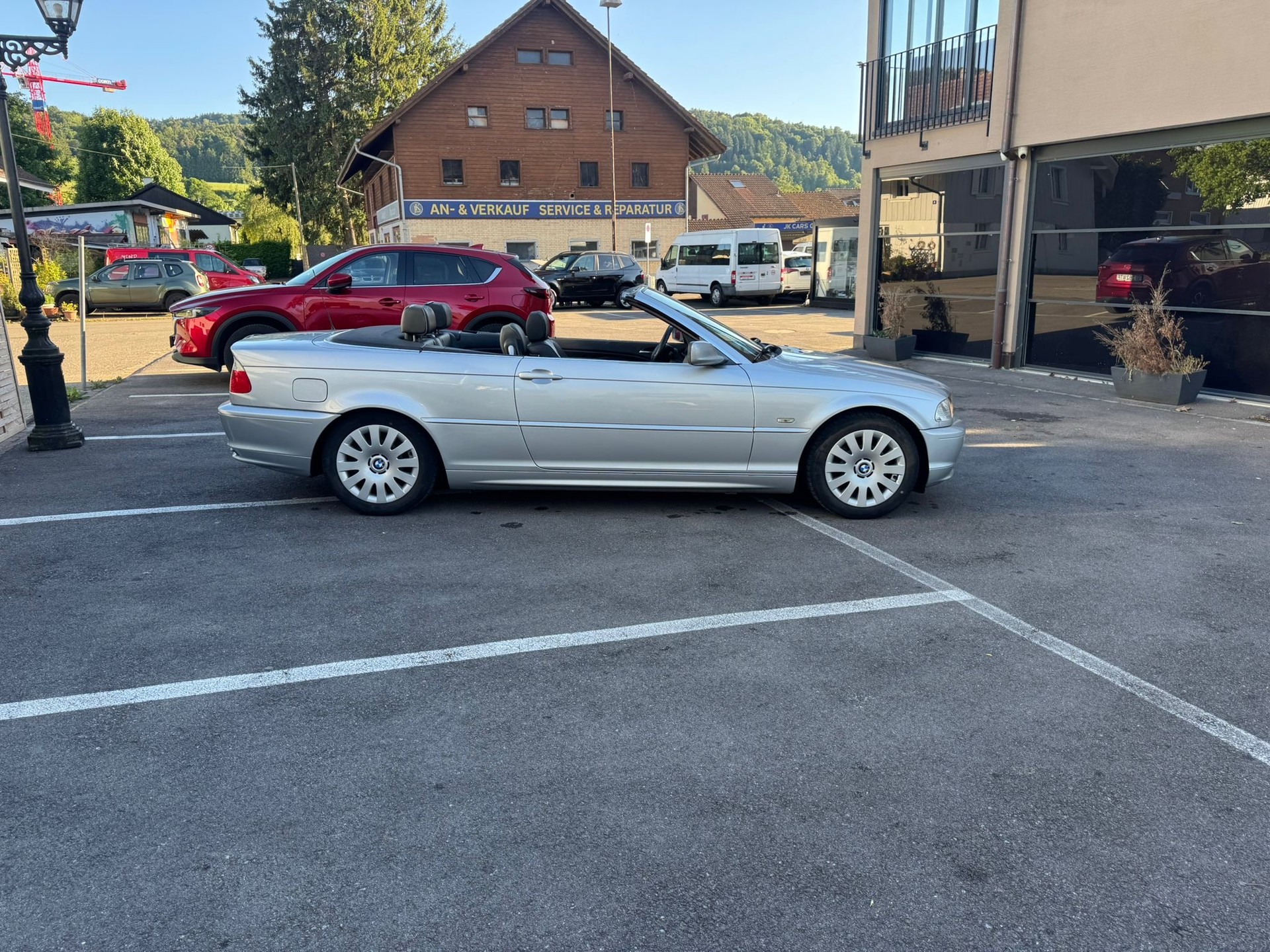 BMW 323Ci Cabriolet-image-5