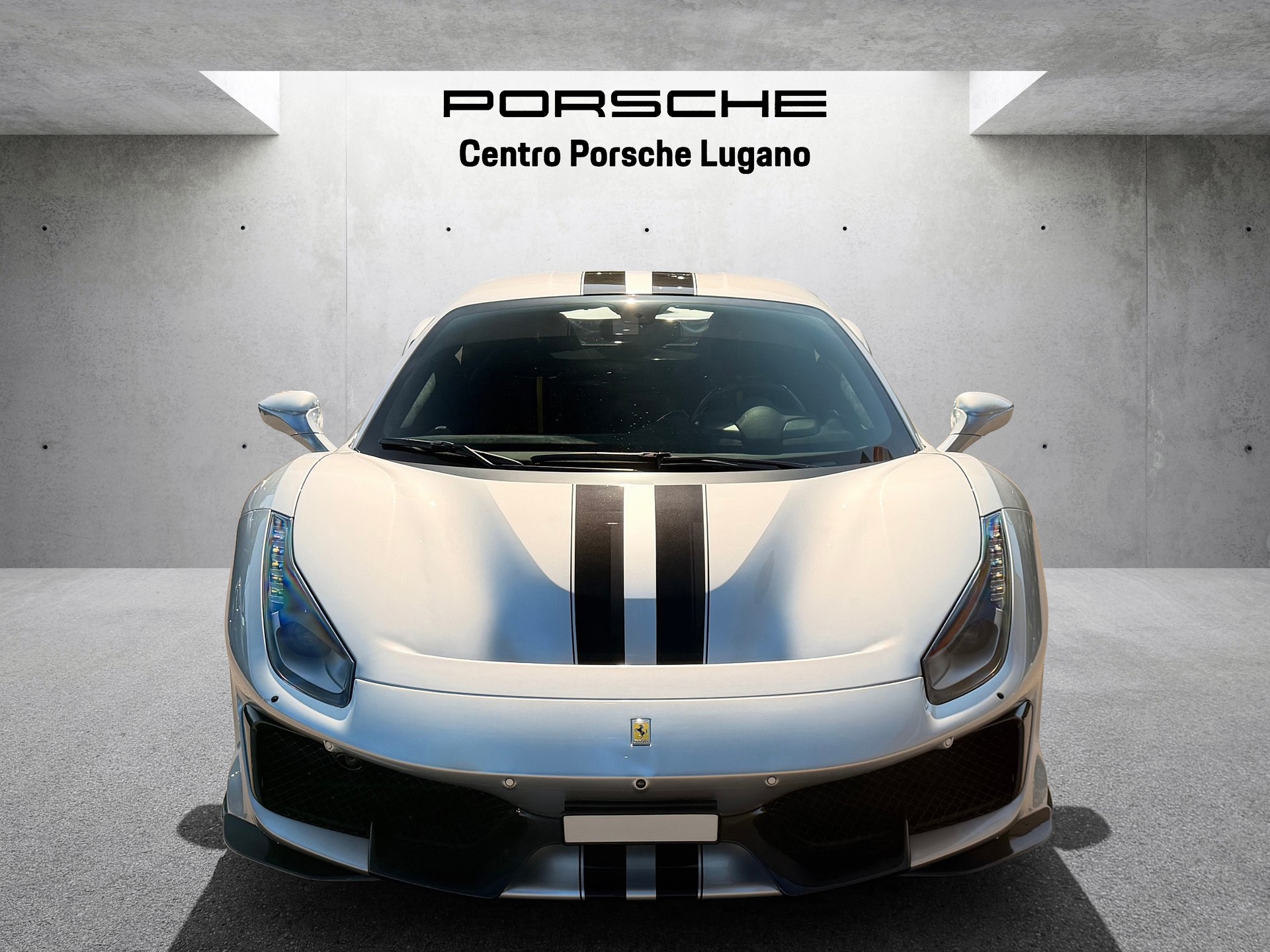 FERRARI 488 Pista 3.9 V8-image-7