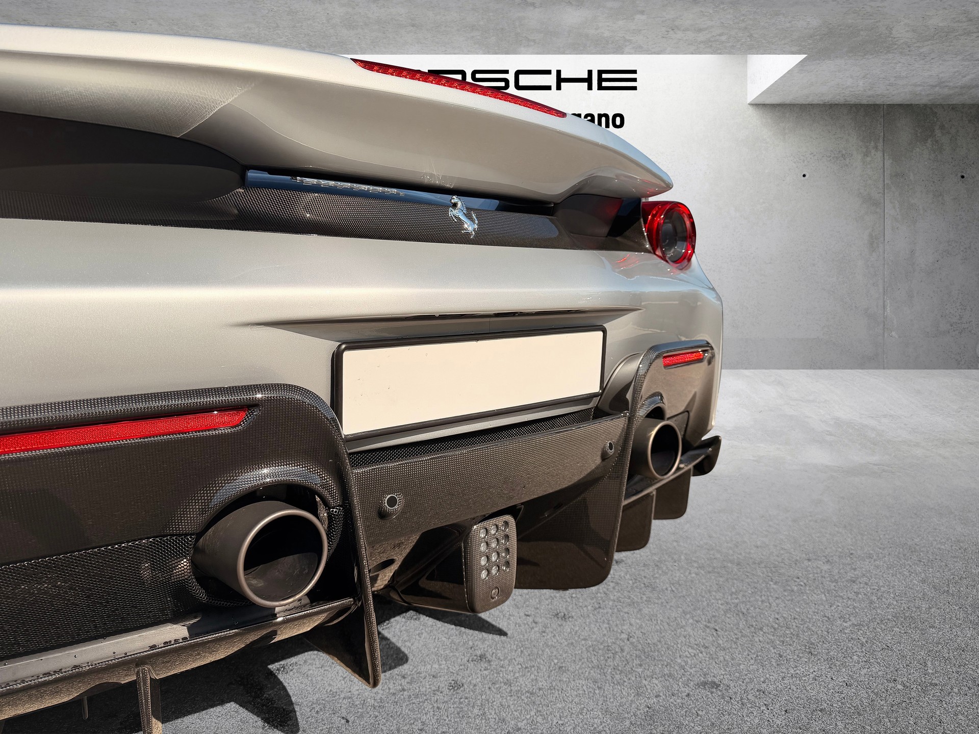 FERRARI 488 Pista 3.9 V8-image-10