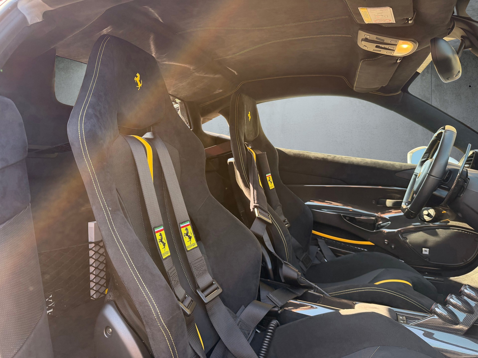 FERRARI 488 Pista 3.9 V8-image-16