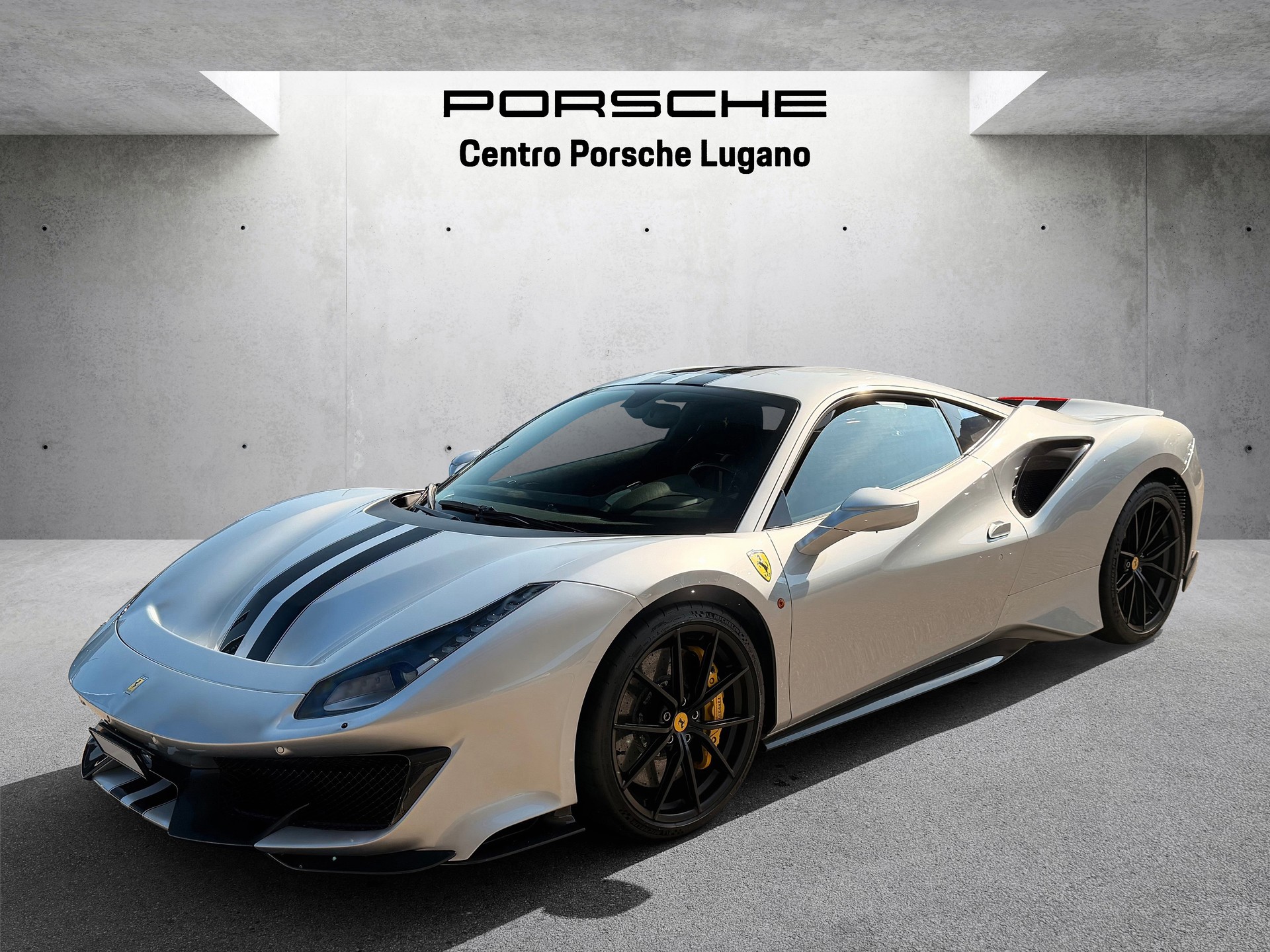 FERRARI 488 Pista 3.9 V8-image-6