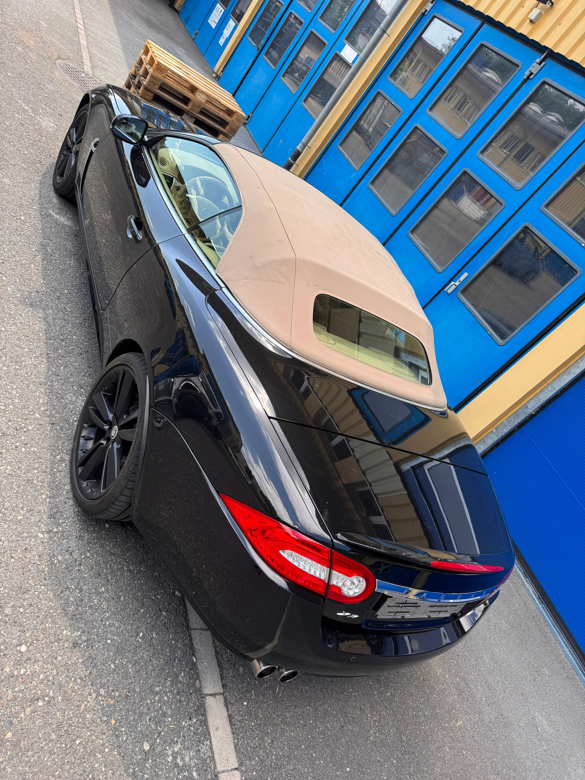 JAGUAR 5.0 V8 Supercharged-image-3