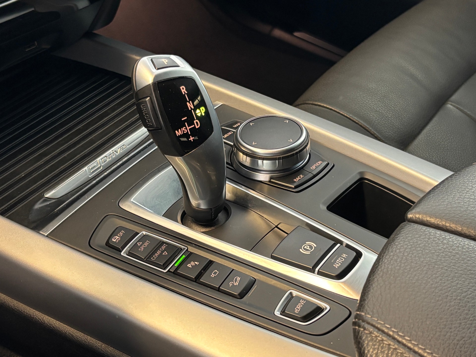 BMW X5 xDrive 40e iPerformance Steptronic-image-15