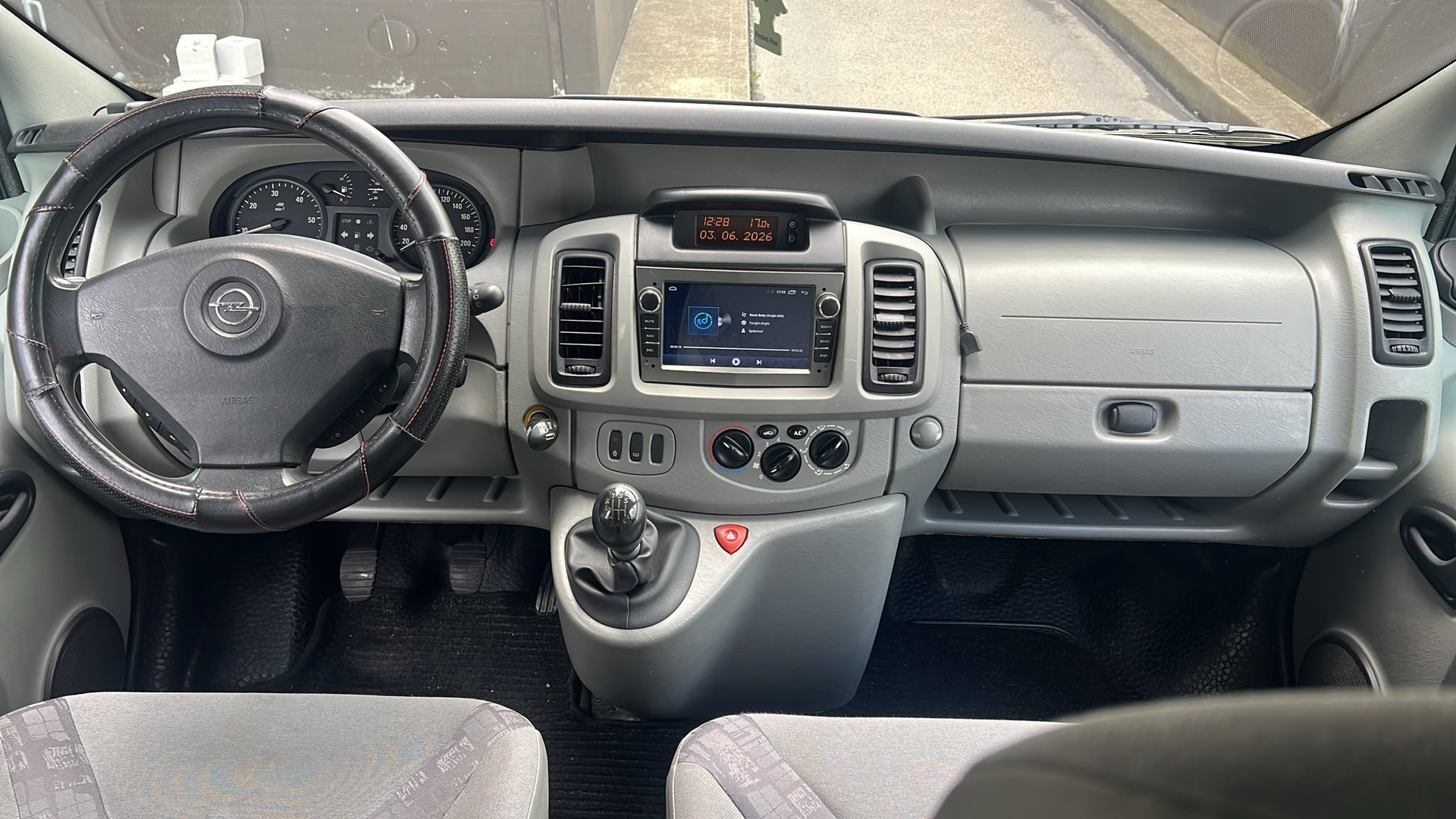 OPEL Vivaro 1.9 CDTI 2.9t-image-8
