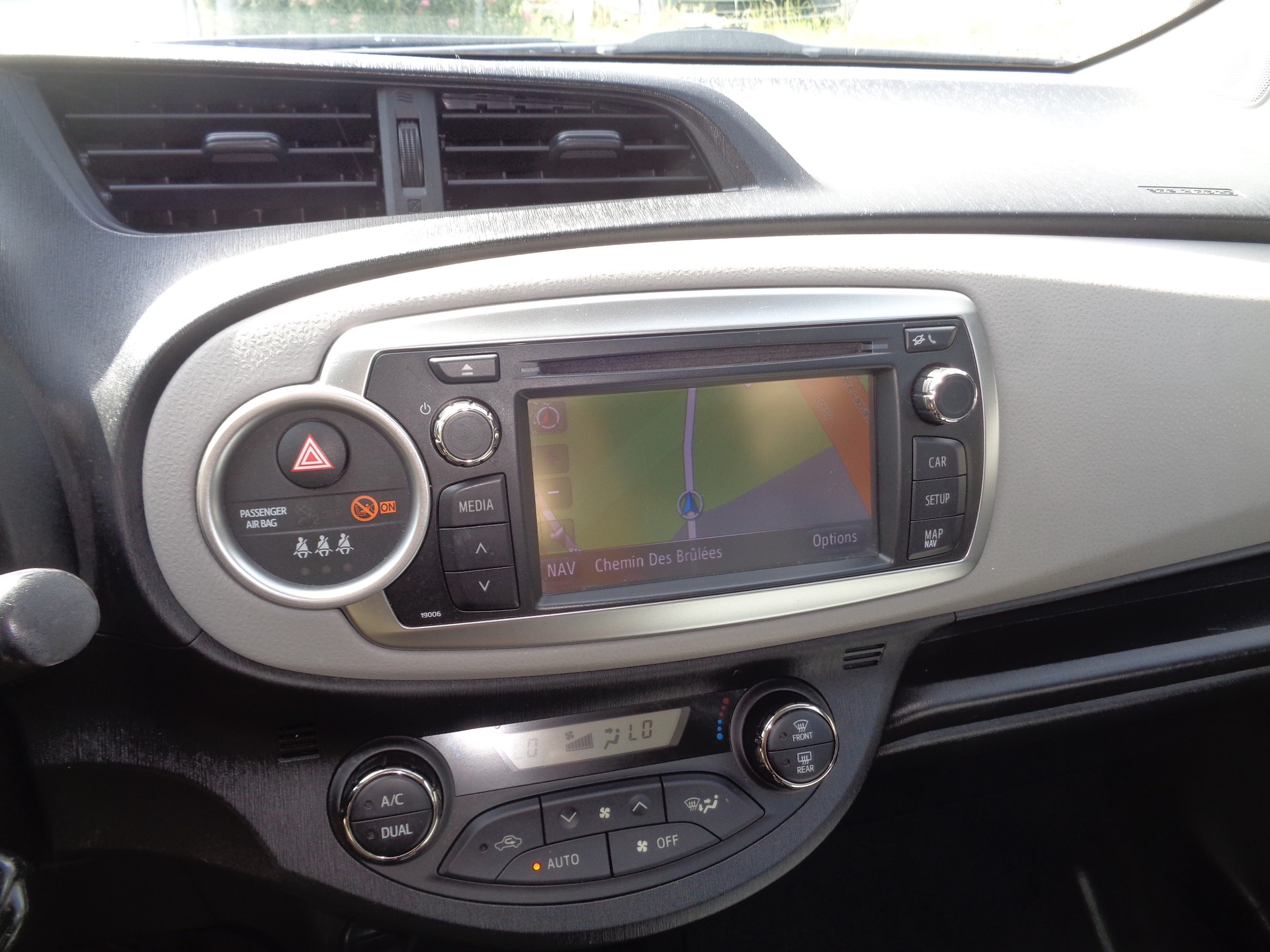 TOYOTA Yaris 1.33 Sol Multidrive-image-13