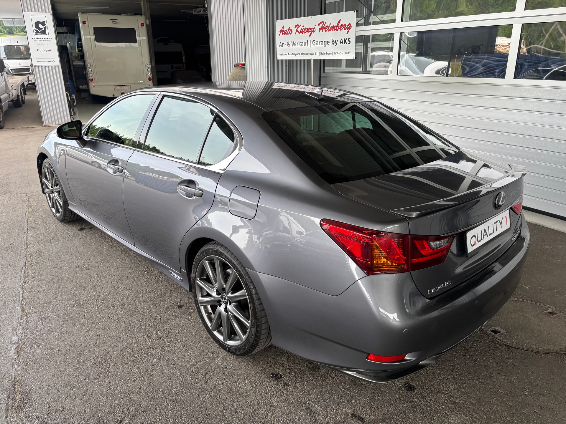 LEXUS GS 450h F-Sport Automatic-showroom-element-2