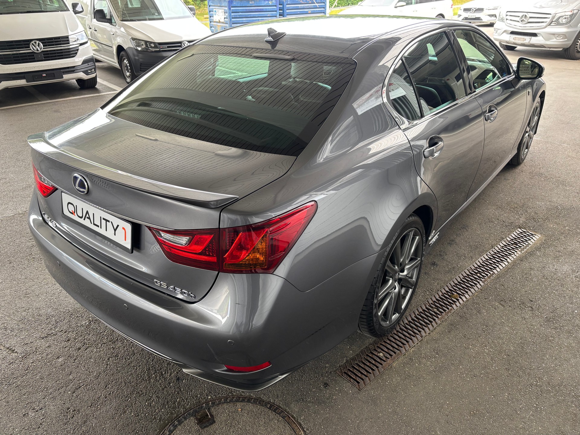 LEXUS GS 450h F-Sport Automatic-showroom-element-3