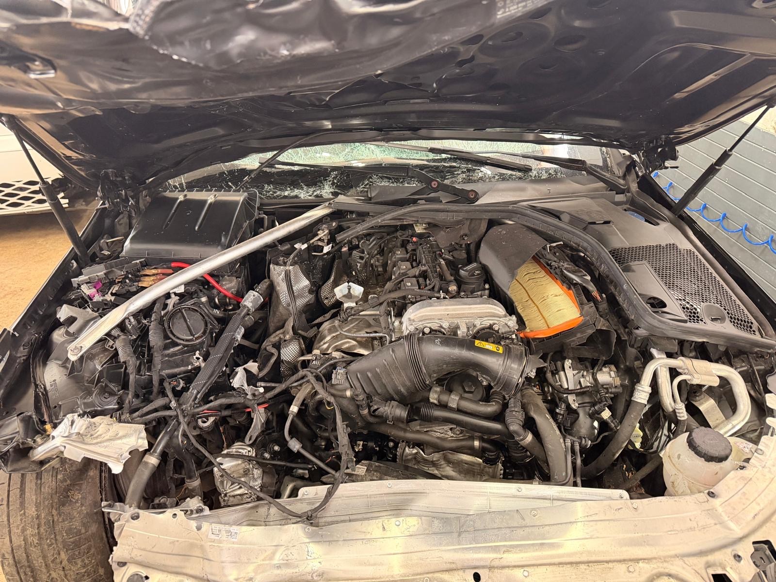 MERCEDES-BENZ C 300 Coupé 4Matic AMG Line 9G-tronic-image-6