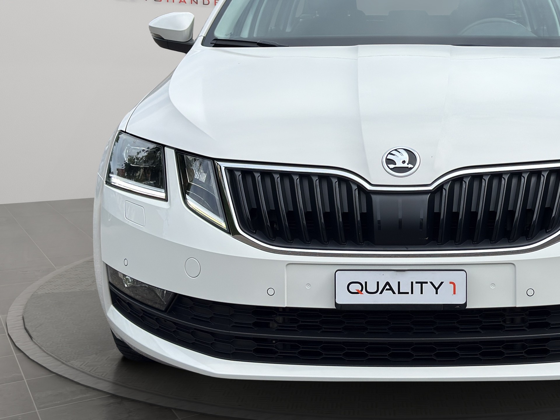 SKODA Octavia Combi 2.0 TDI Ambition 4x4 DSG-image-4