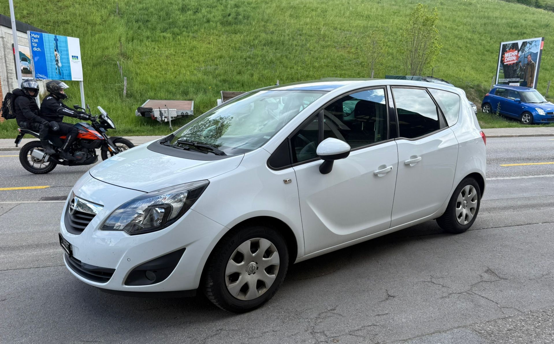 OPEL Meriva 1.4 Turbo Cosmo-image-3