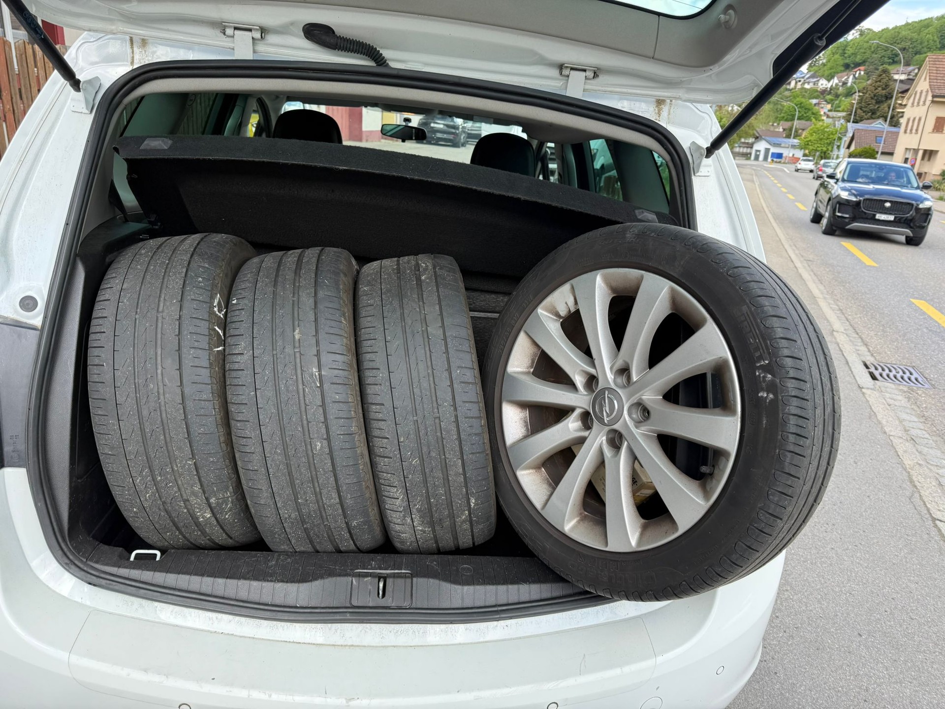 OPEL Meriva 1.4 Turbo Cosmo-image-8