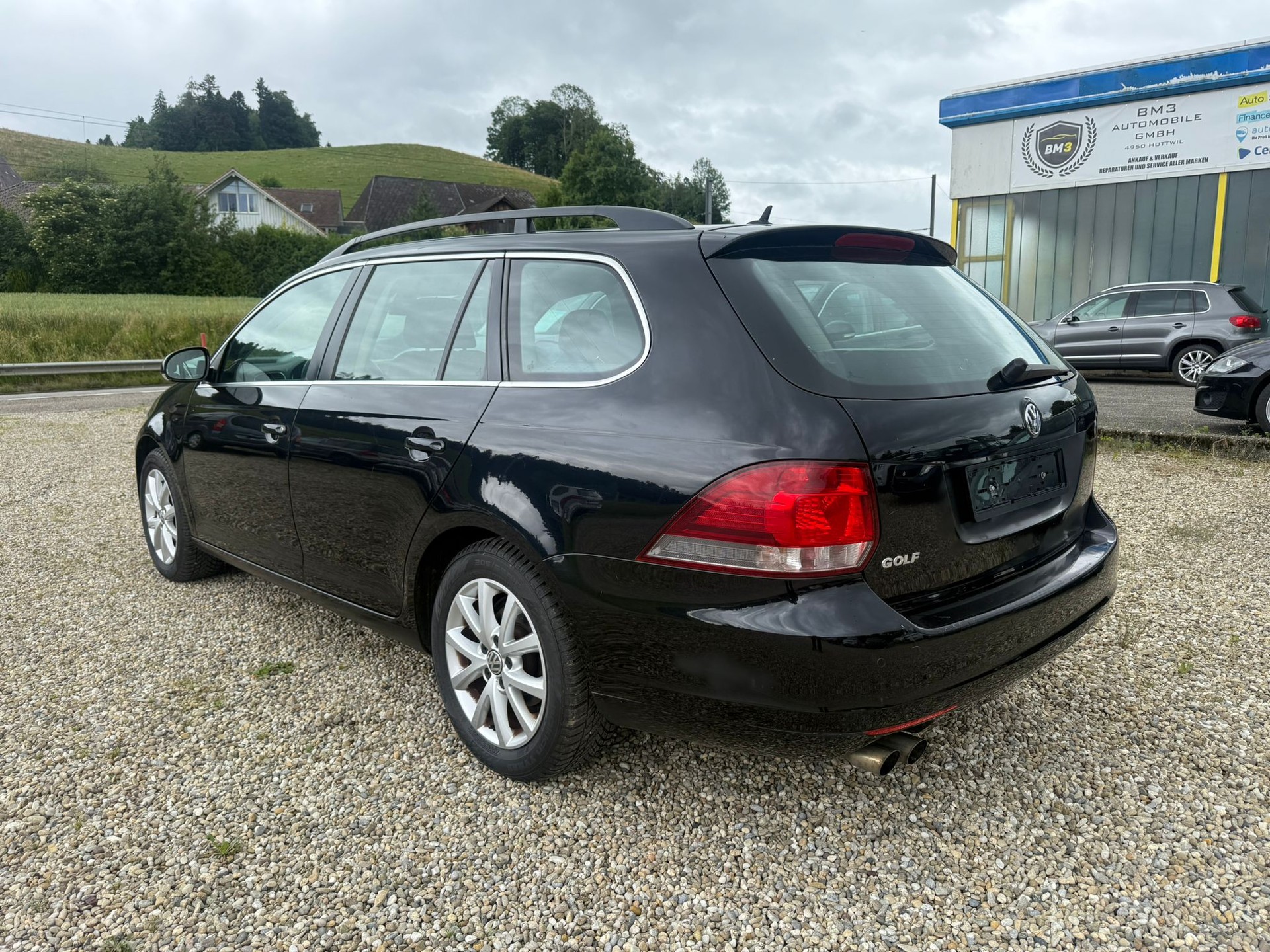VW Golf Variant 1.6 TDI Team 4Motion-image-2