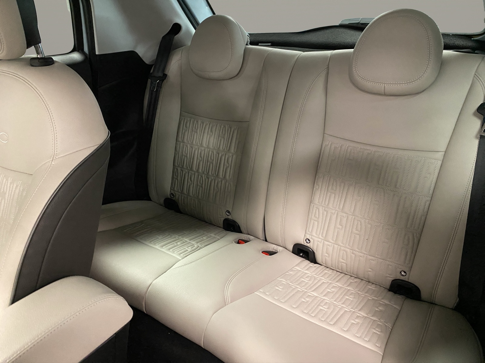 FIAT 500 electric 3+1 La Prima-image-10