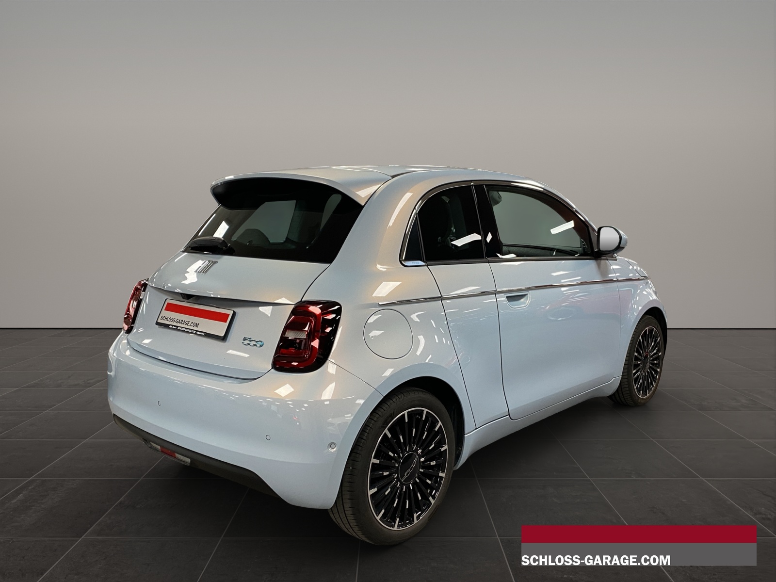 FIAT 500 electric 3+1 La Prima-showroom-element-3