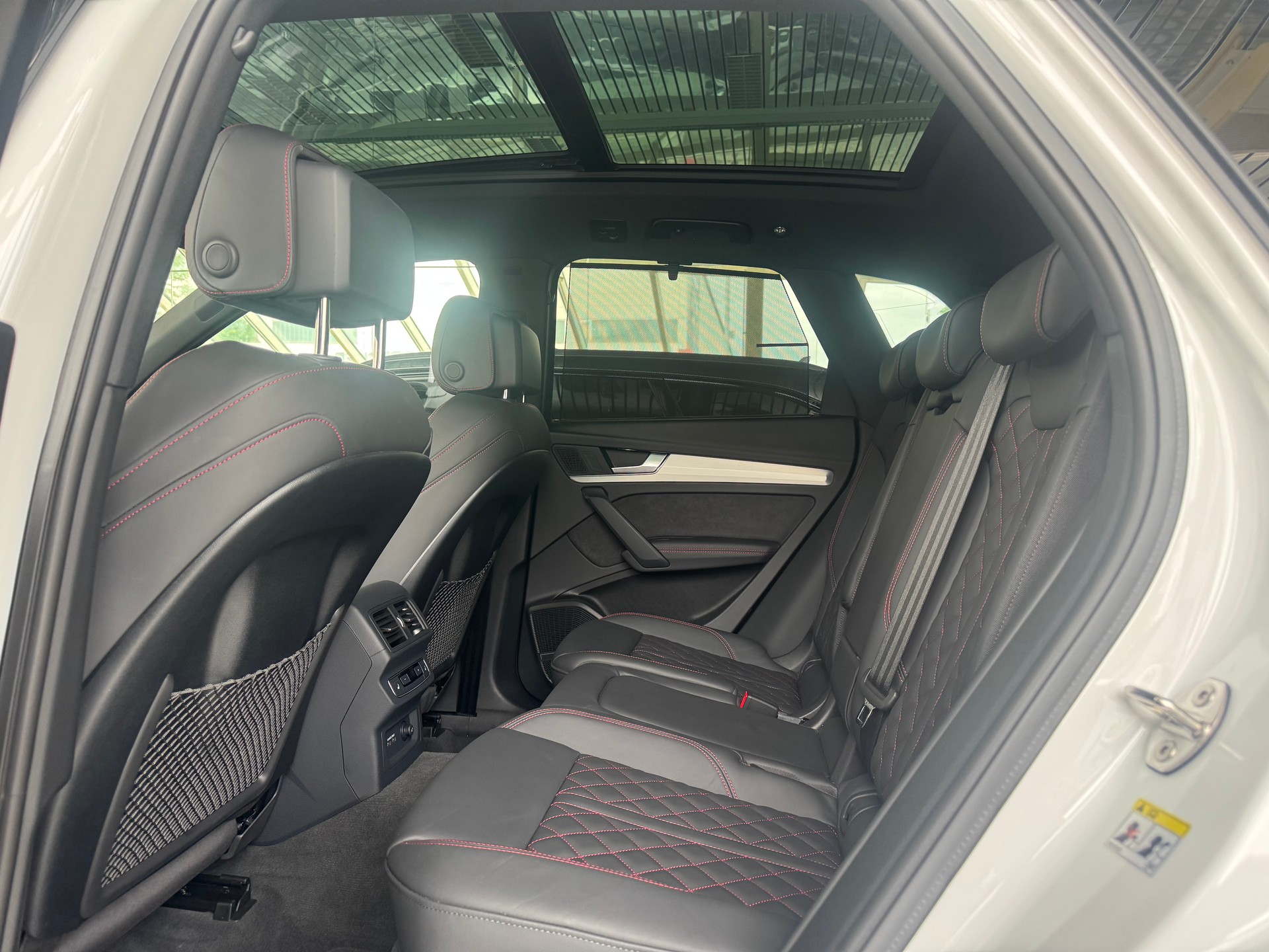 AUDI Q5 55 TFSI e PHEV S line quattro S-tronic*Panoramadach*AHK*360° Kamera*(5 Jahre Garantie)*-image-9