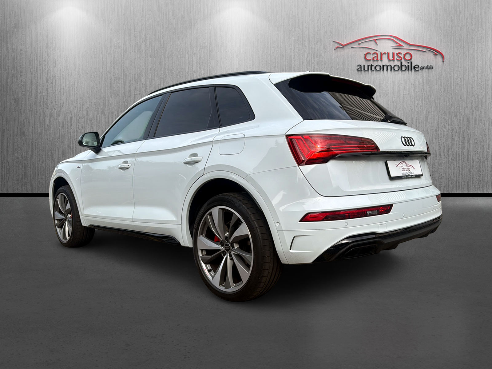 AUDI Q5 55 TFSI e PHEV S line quattro S-tronic*Panoramadach*AHK*360° Kamera*(5 Jahre Garantie)*-image-5