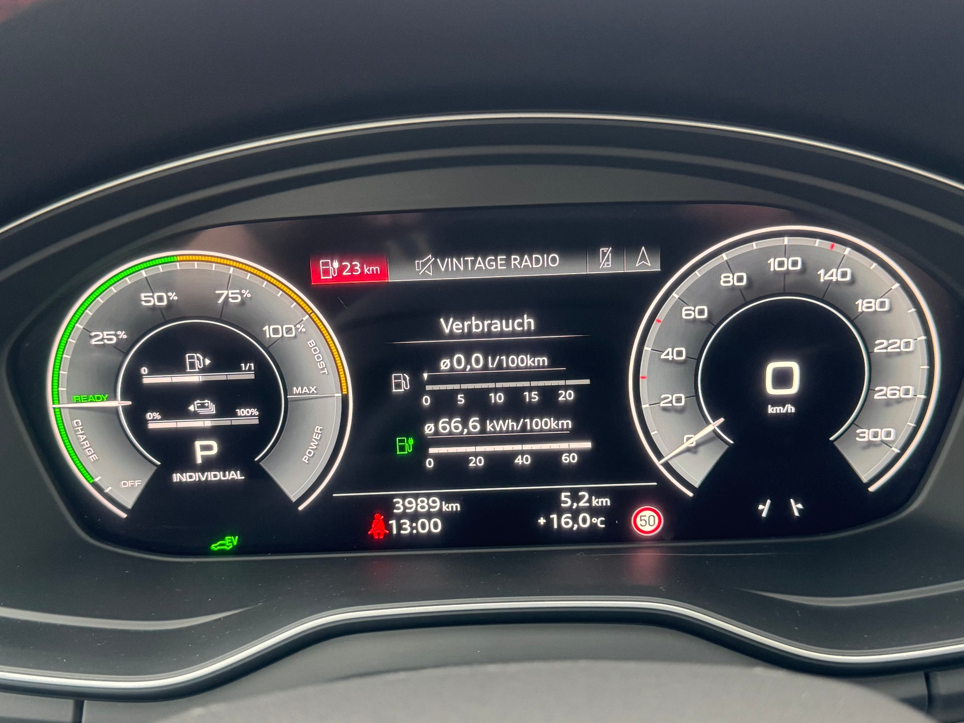 AUDI Q5 55 TFSI e PHEV S line quattro S-tronic*Panoramadach*AHK*360° Kamera*(5 Jahre Garantie)*-image-12