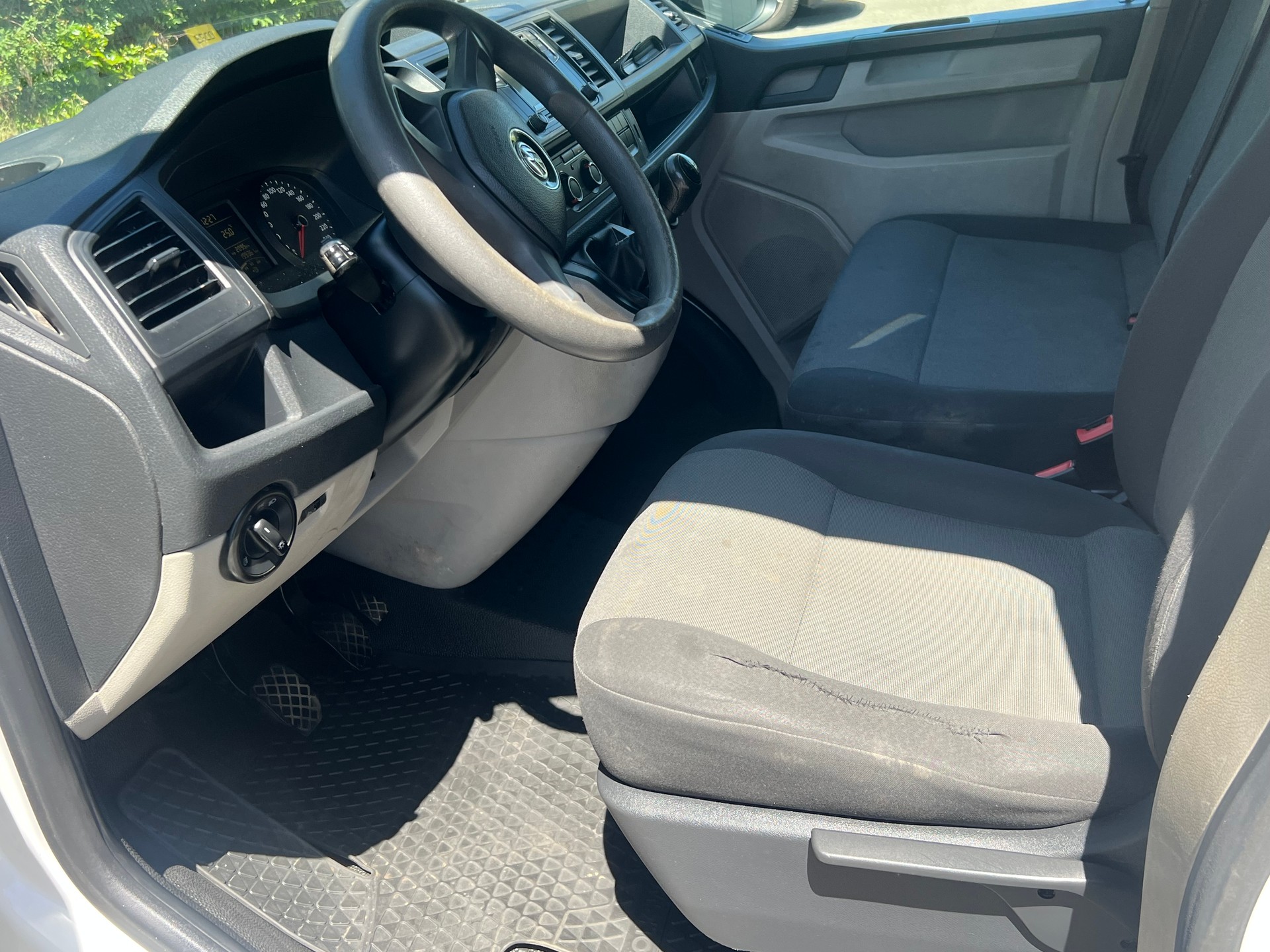 VW T6 2.0 TDI-image-10