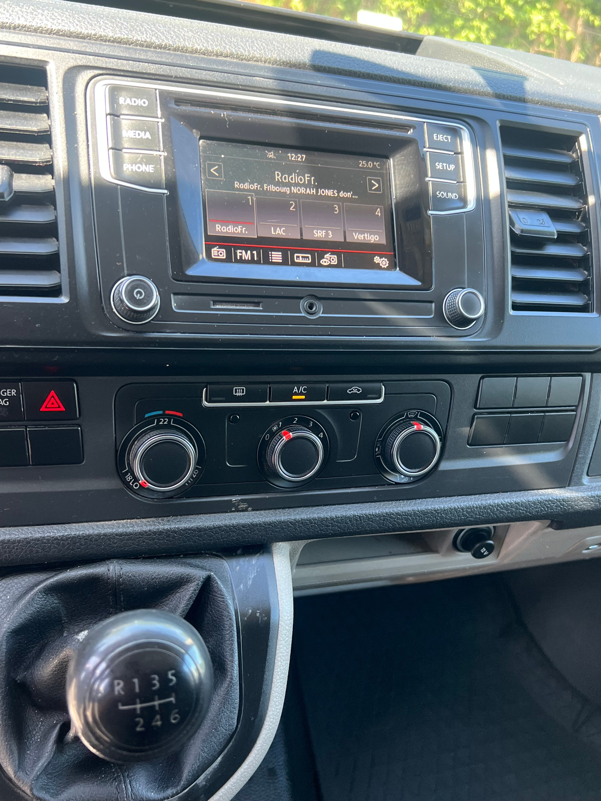 VW T6 2.0 TDI-image-11
