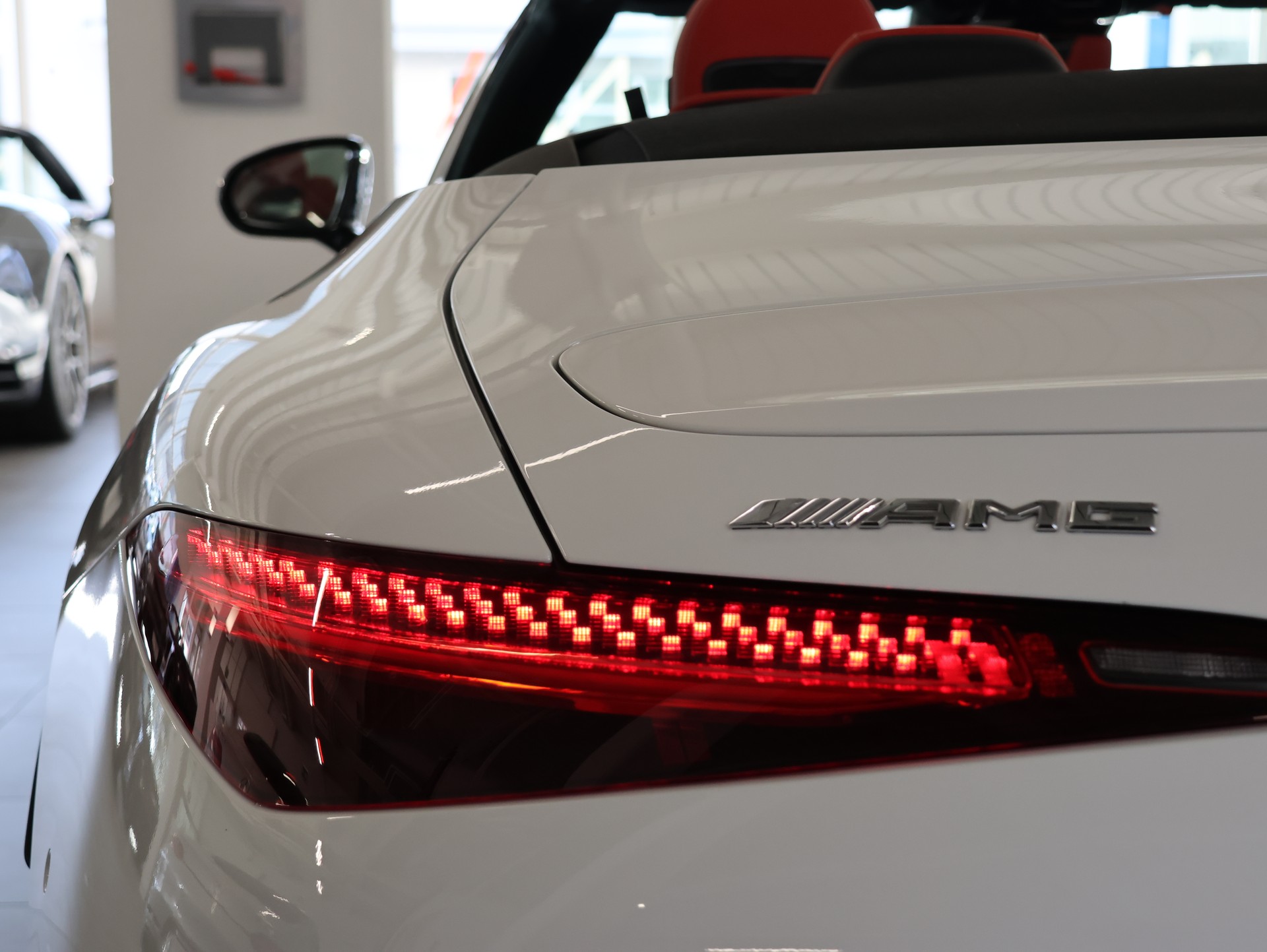 MERCEDES-BENZ Mercedes-Benz SL 63 AMG 4Matic+ *Burmester* *360 Kamera* *Sitzbelüftung*-image-25