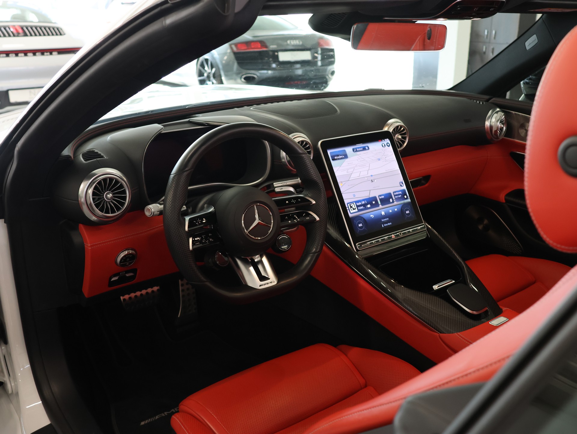MERCEDES-BENZ Mercedes-Benz SL 63 AMG 4Matic+ *Burmester* *360 Kamera* *Sitzbelüftung*-image-17