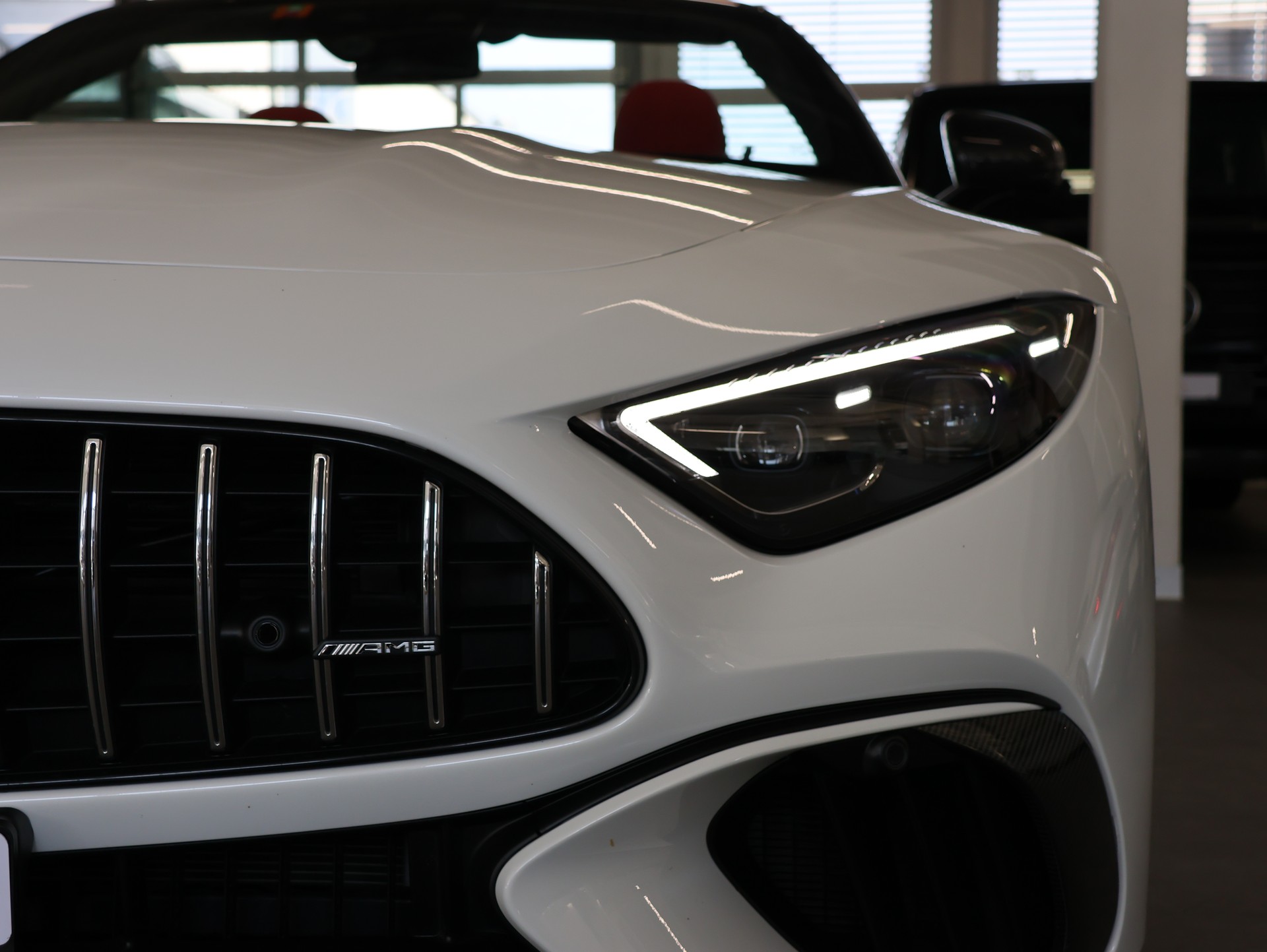 MERCEDES-BENZ Mercedes-Benz SL 63 AMG 4Matic+ *Burmester* *360 Kamera* *Sitzbelüftung*-image-8