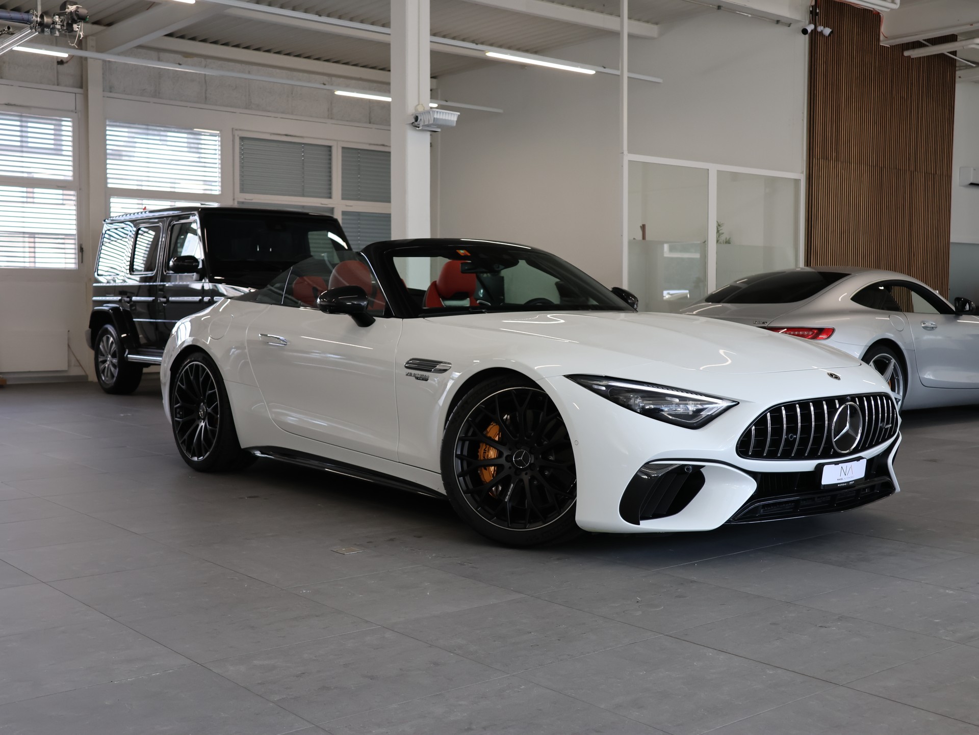 MERCEDES-BENZ Mercedes-Benz SL 63 AMG 4Matic+ *Burmester* *360 Kamera* *Sitzbelüftung*-showroom-element-1