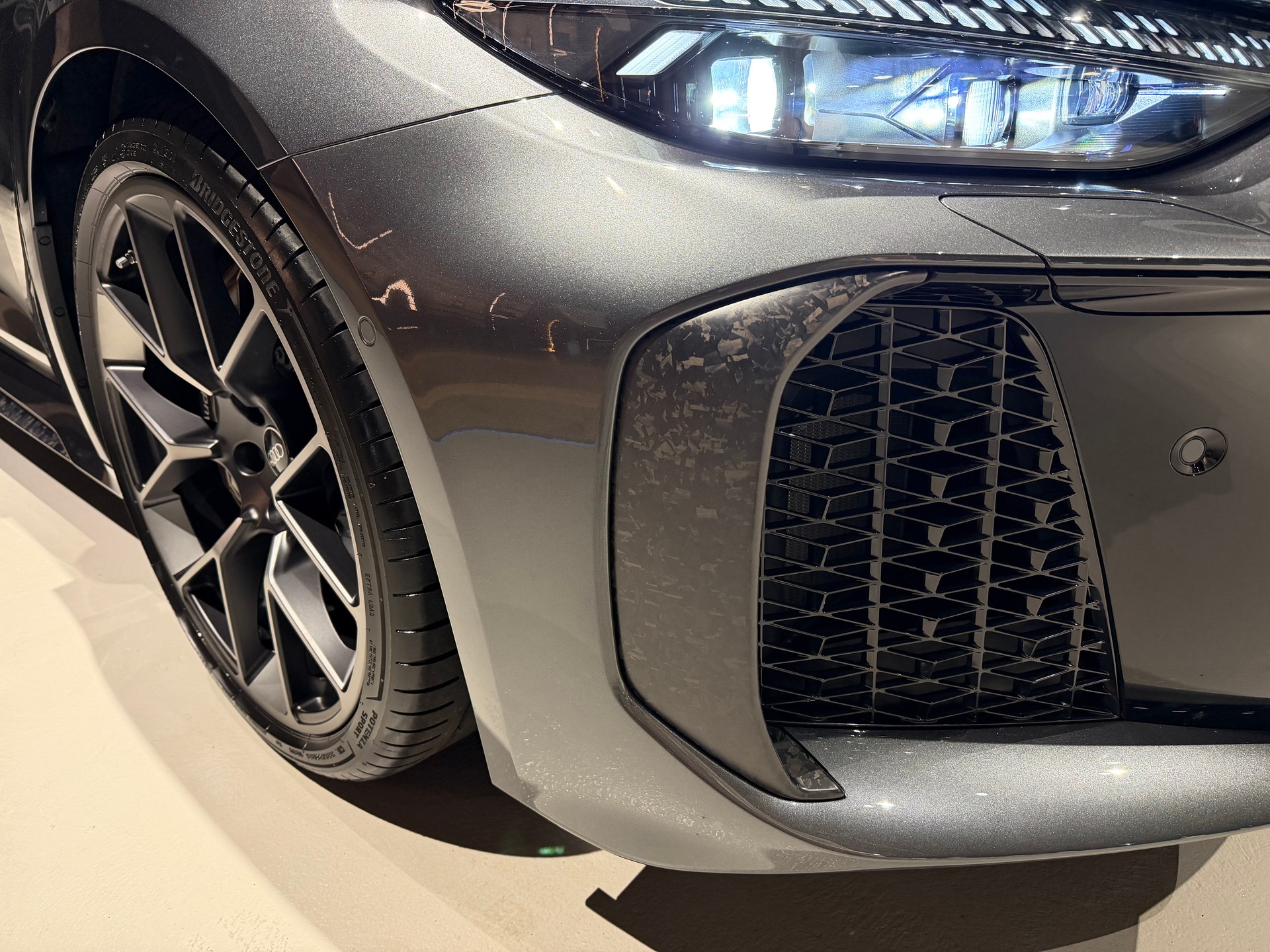 AUDI RS 5 Avant TFSI 470 kW Tiptronic quattro-showroom-element-3