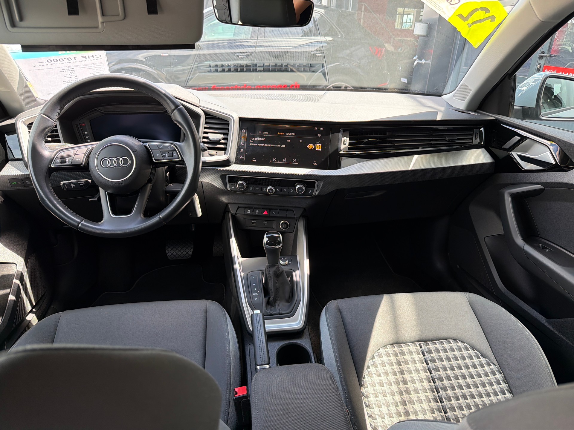 AUDI A1 City Carver 30 TFSI S-tronic-image-8