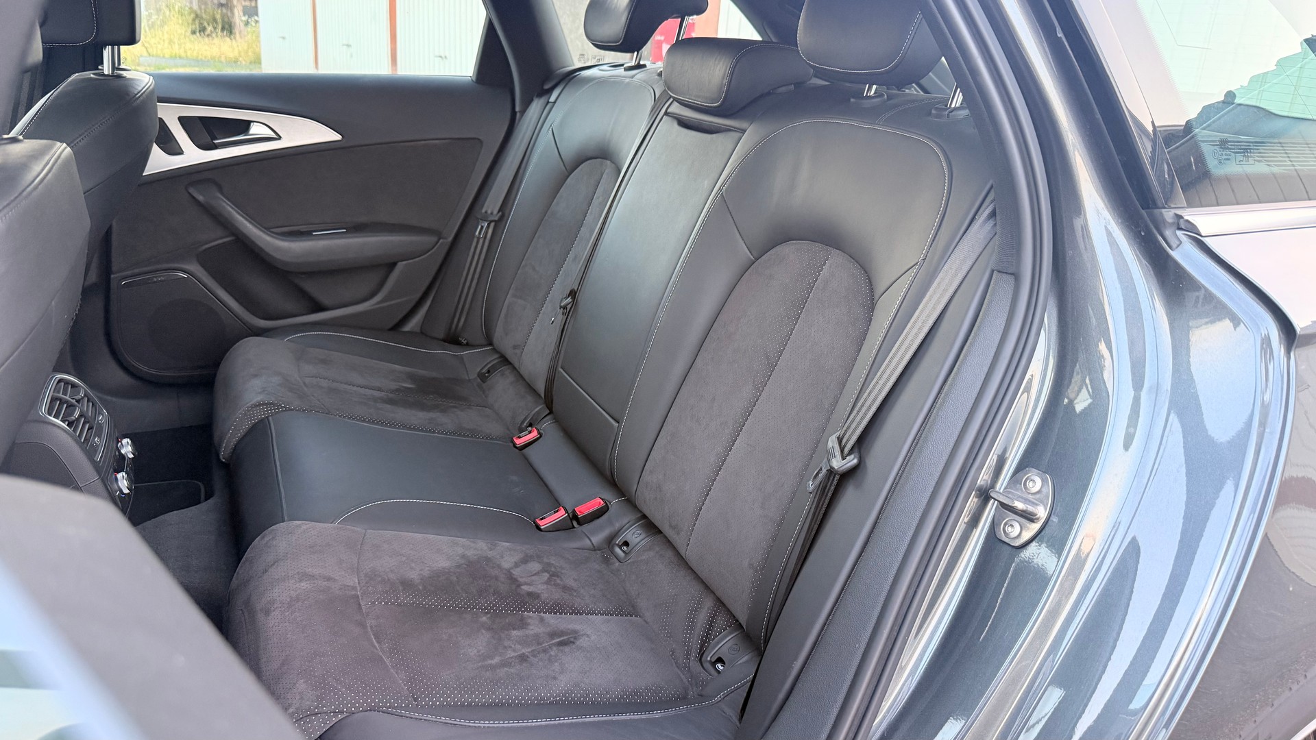 AUDI A6 Avant 3.0 TDI V6 quattro S-tronic-image-7