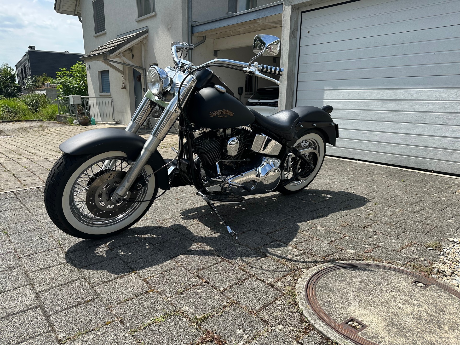 HARLEY-DAVIDSON FLST Heritage Softail-image-0
