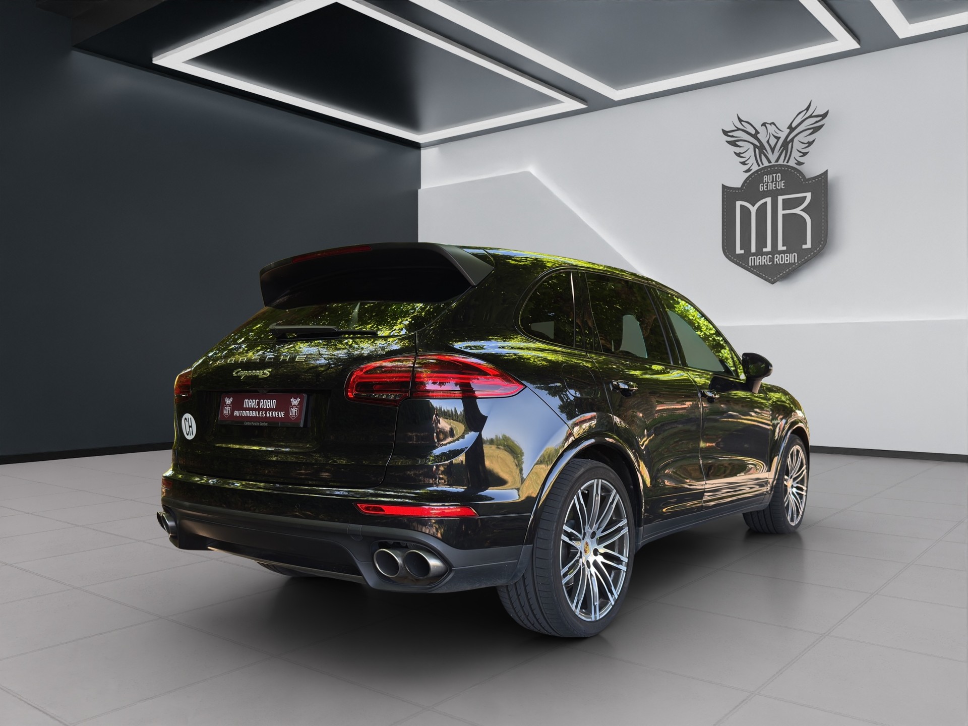 PORSCHE Cayenne S E-Hybrid Platinum Edition-showroom-element-3