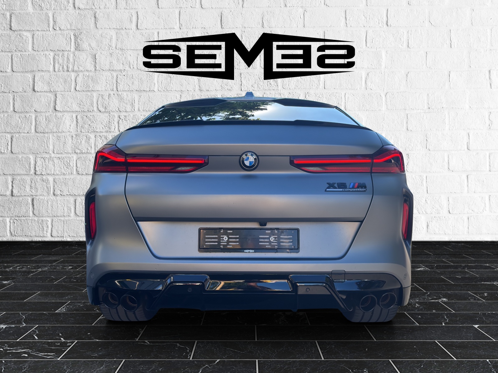 BMW X6M Steptronic M Competition-showroom-element-3