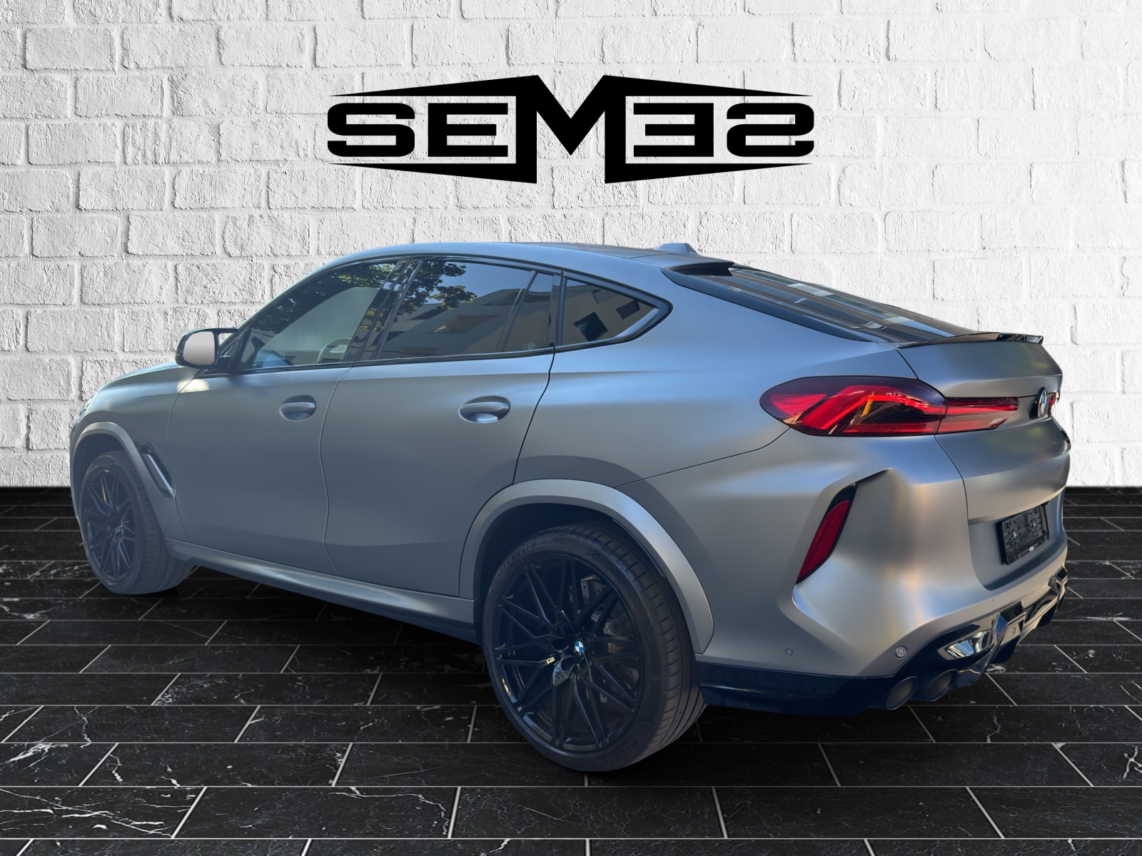 BMW X6M Steptronic M Competition-showroom-element-2